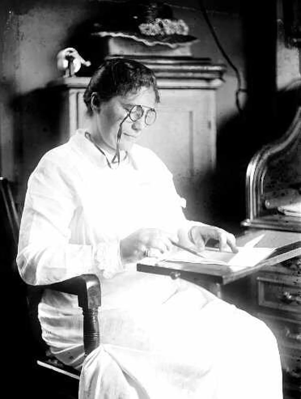 Portrait of Mary O'Toole (1874–1954) – memorial page