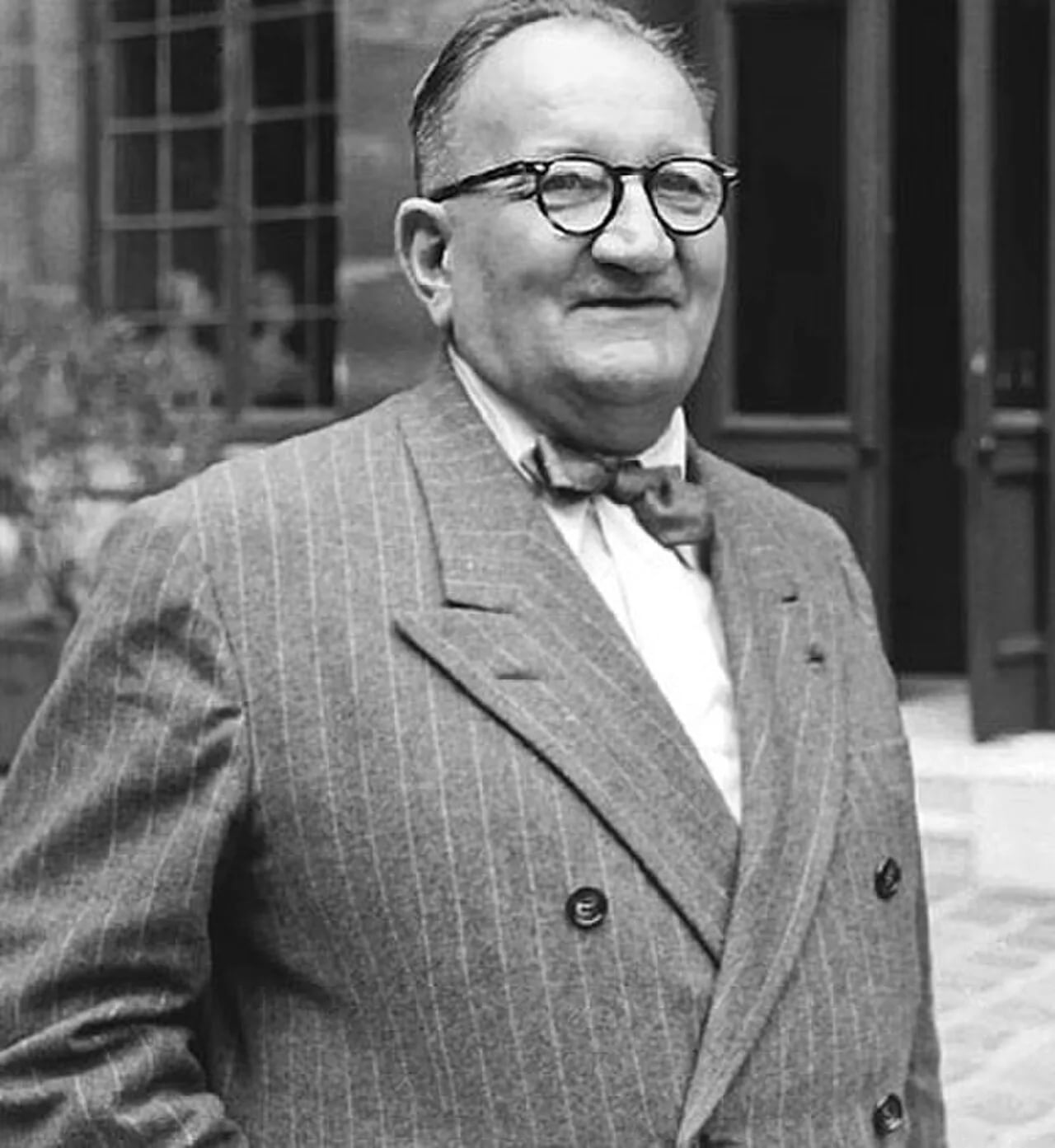 Portrait of Étienne Gilson (1884–1978) – memorial page