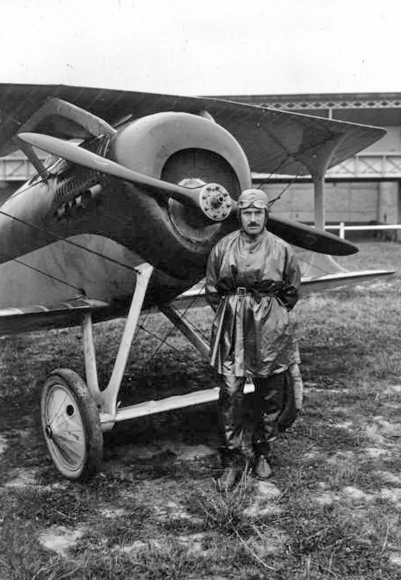 Porträt von Bernard Barny de Romanet (1894–1921) – Gedenkseite