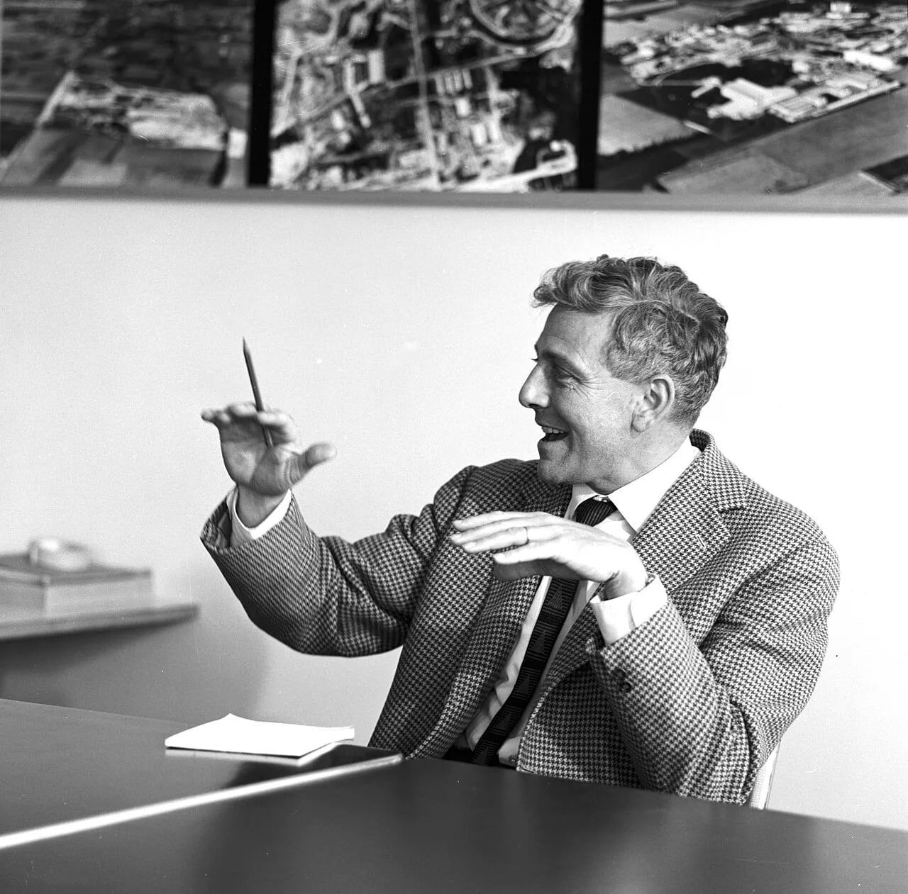 Portrait of Bernard Gregory (1919–1977) – memorial page
