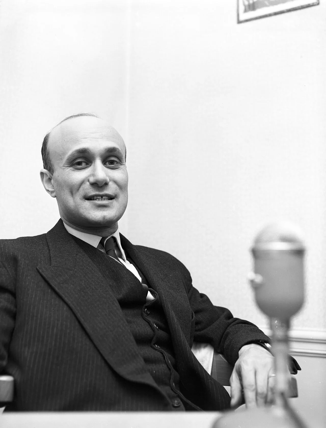 Porträt von Bernard Pullman (1919–1996) – Gedenkseite