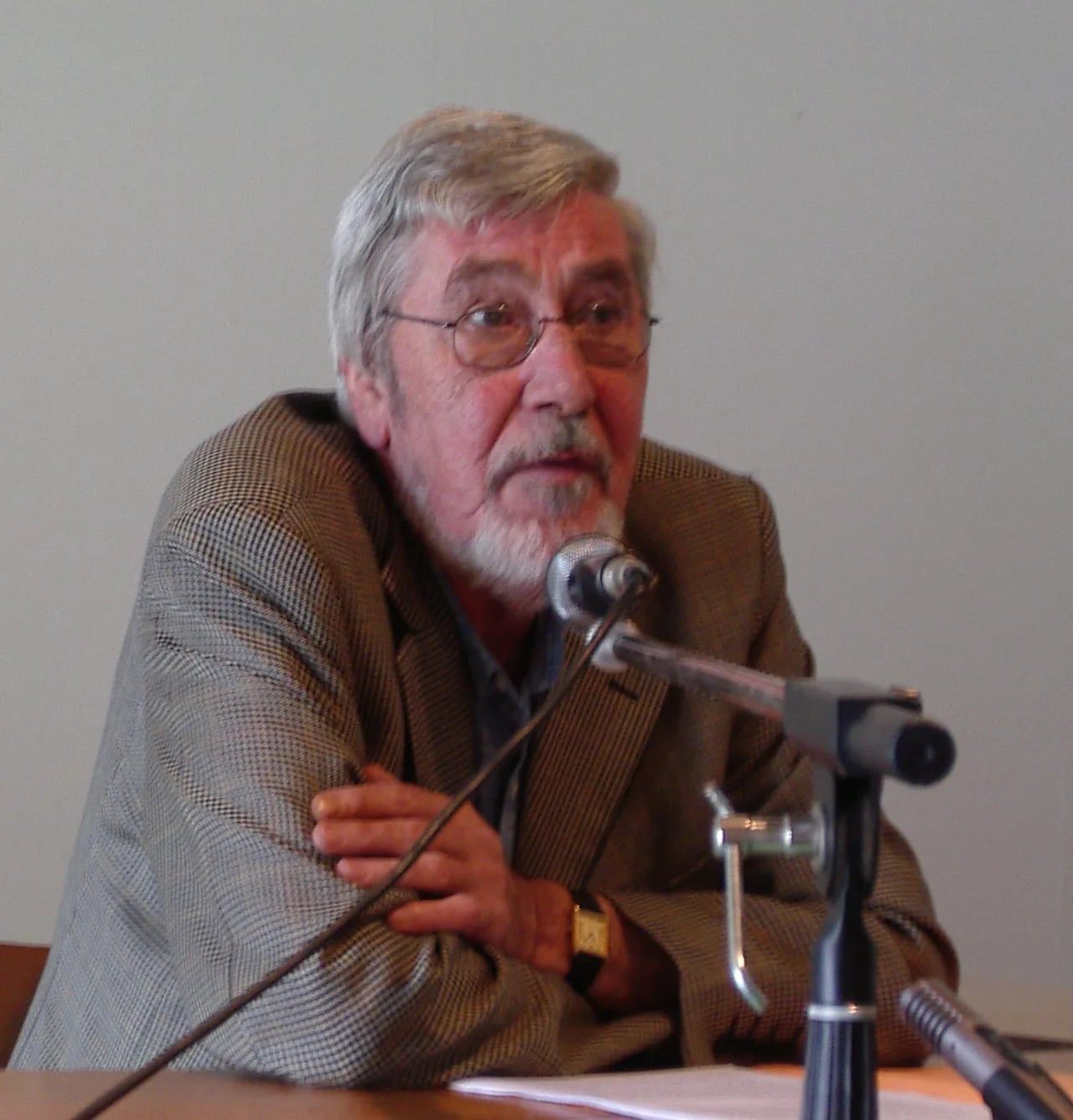 Porträt von Bernard Tanguy (1940–2015) – Gedenkseite