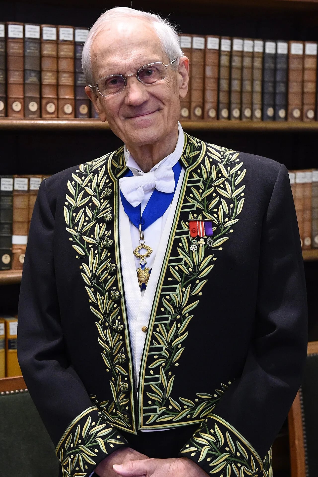 Portrait of Bertrand Saint-Sernin (1931–2024) – memorial page
