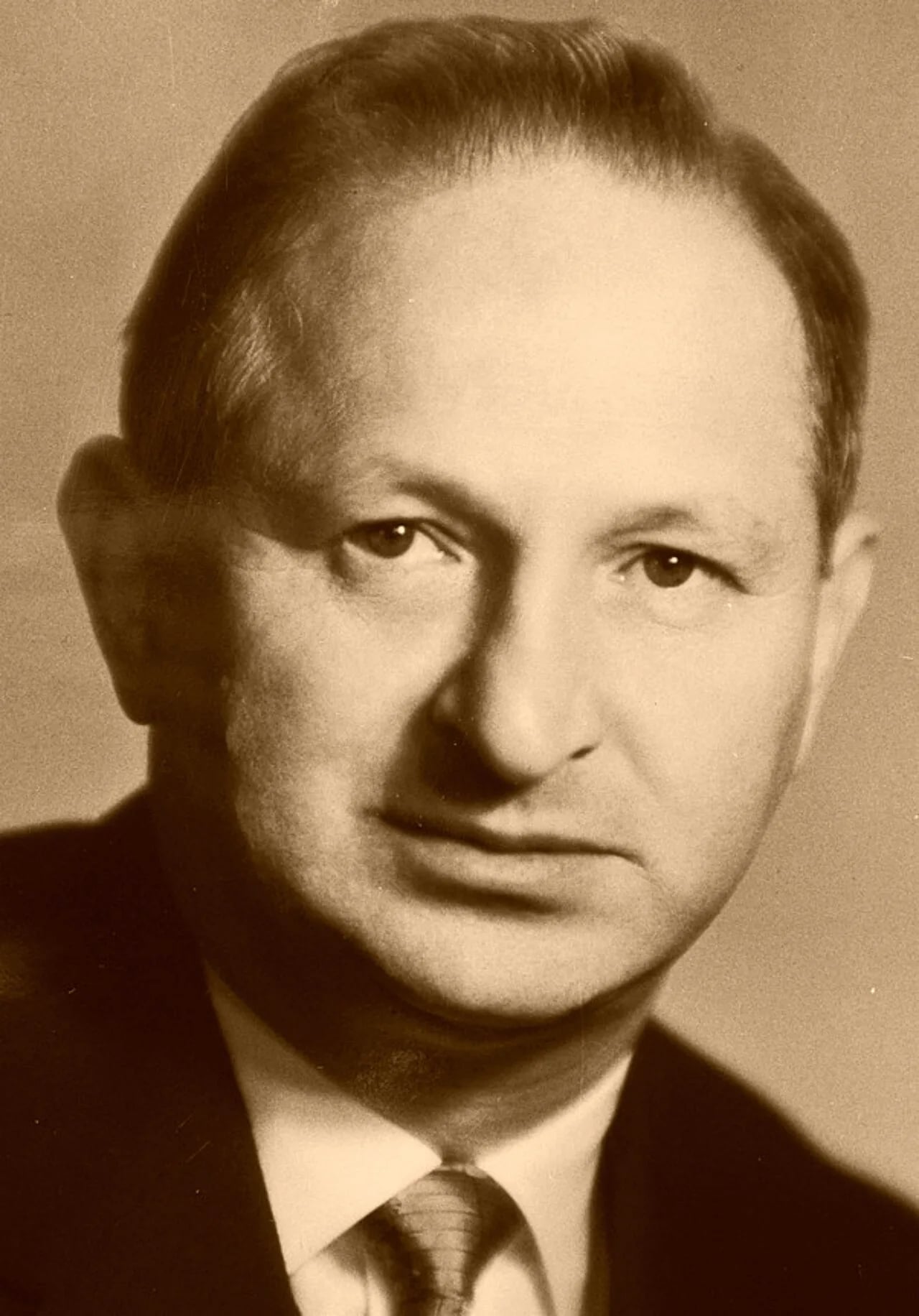 Porträt von Rehavam Amir (1916–2013) – Gedenkseite
