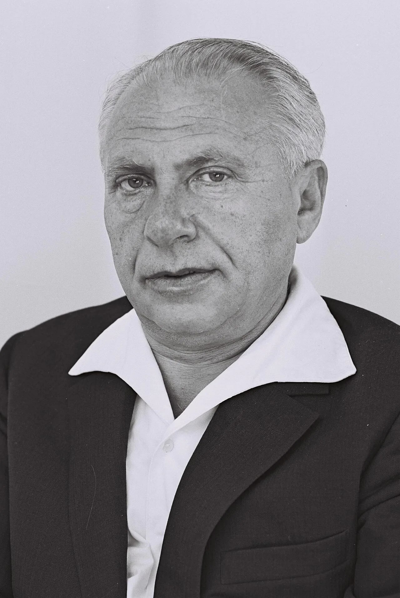 Portrait of Reuven Arazi (1907–1983) – memorial page