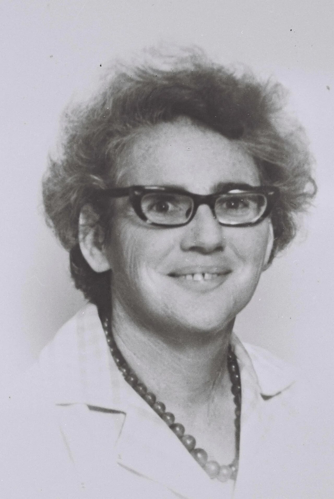 Portrait of Ada Feinberg-Sereni (1930–2025) – memorial page