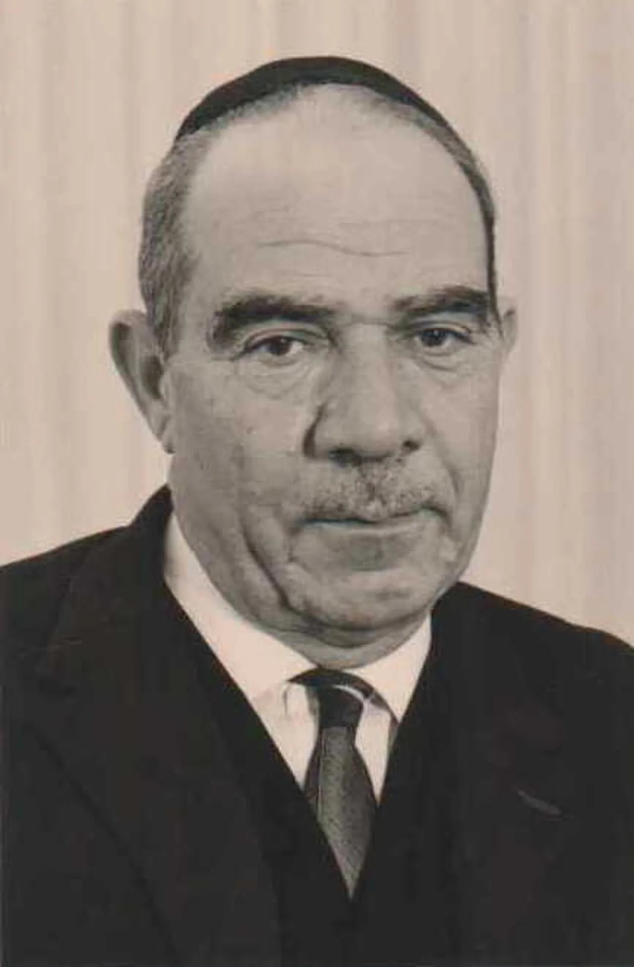 Portrait of Frija Zoaretz (1907–1993) – memorial page