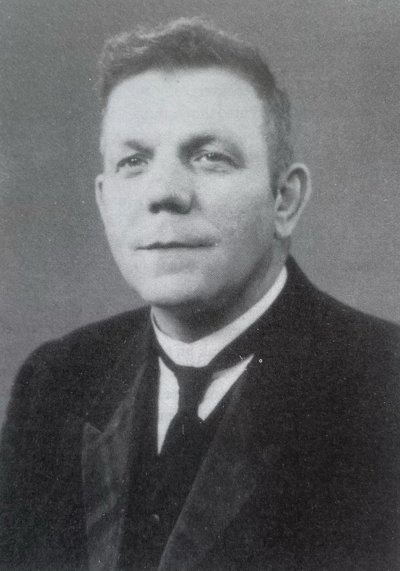 Portrait of Johannes van der Poel (1909–1981) – memorial page