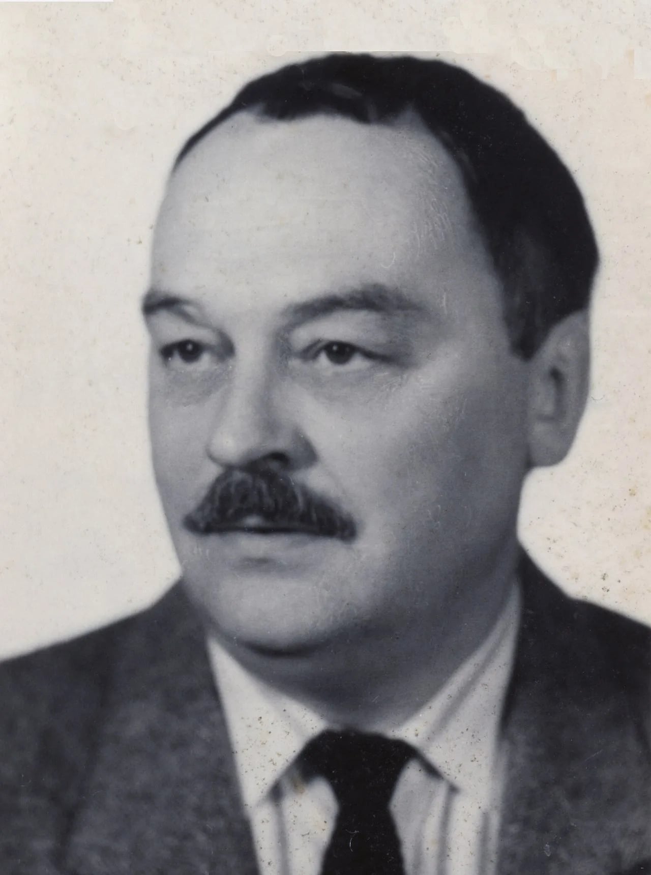Porträt von Jan Karczewski (1931–2017) – Gedenkseite