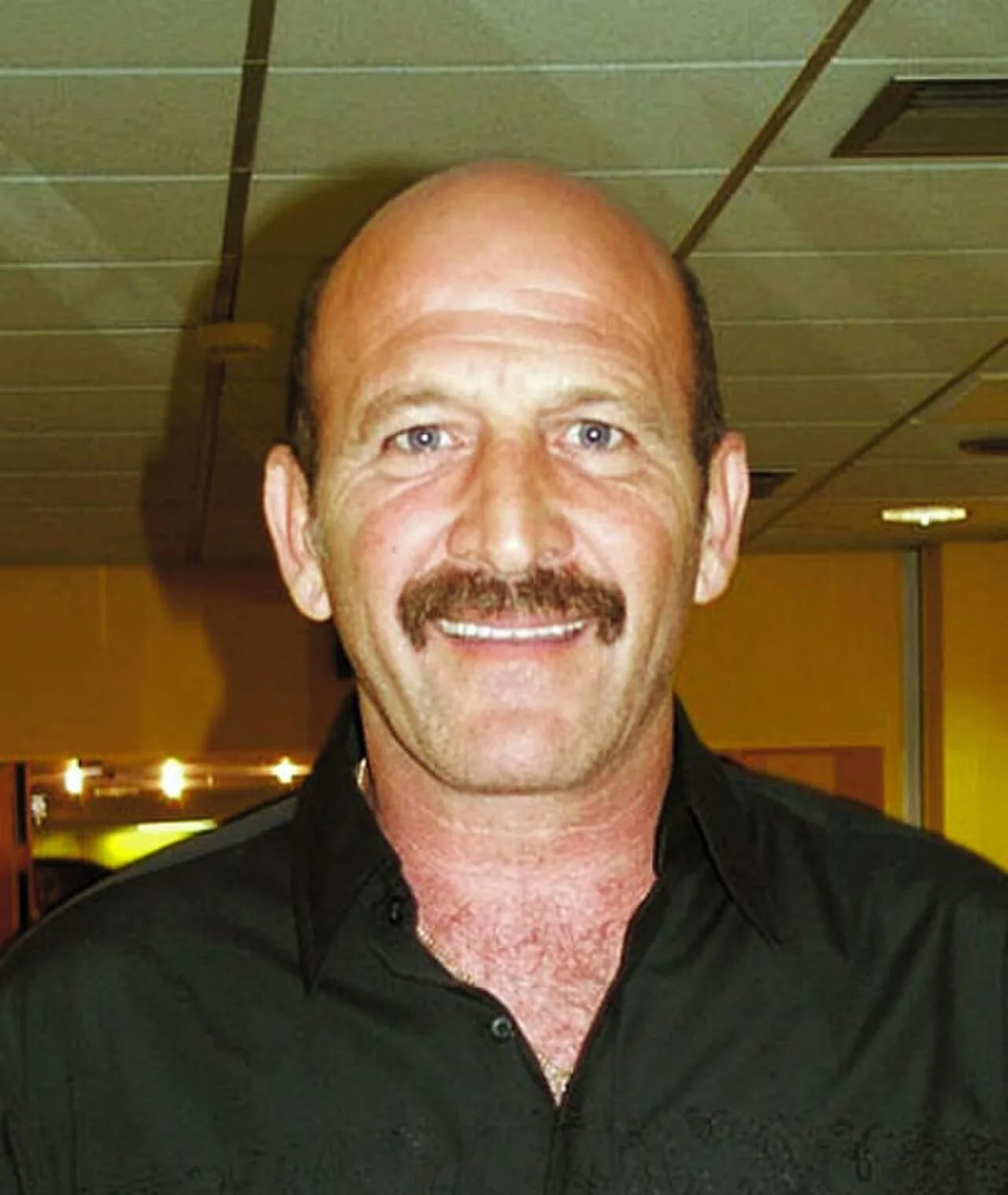 Porträt von Amos Lavi (1953–2010) – Gedenkseite