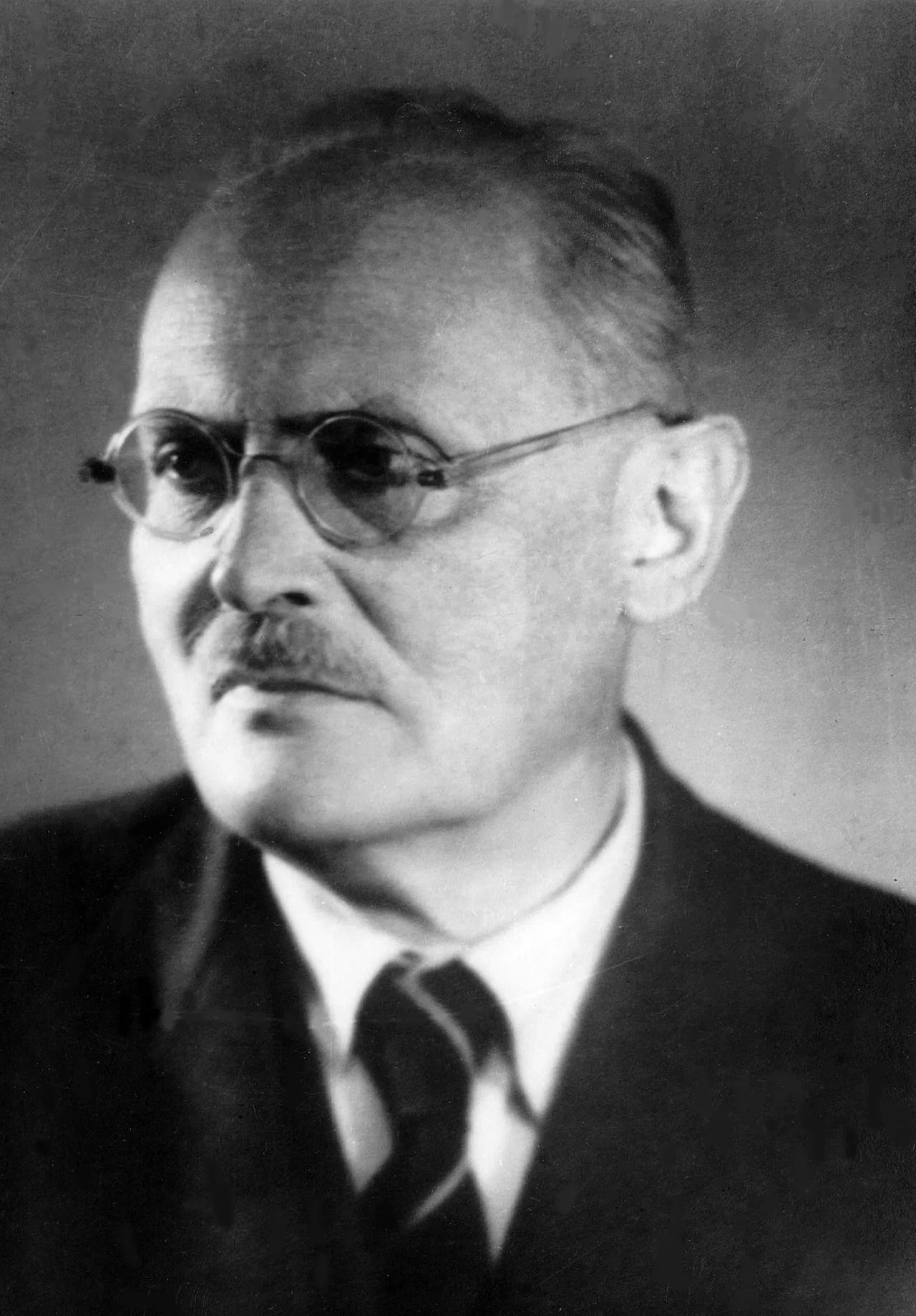 Portrait of Bolesław Hryniewiecki (1875–1963) – memorial page