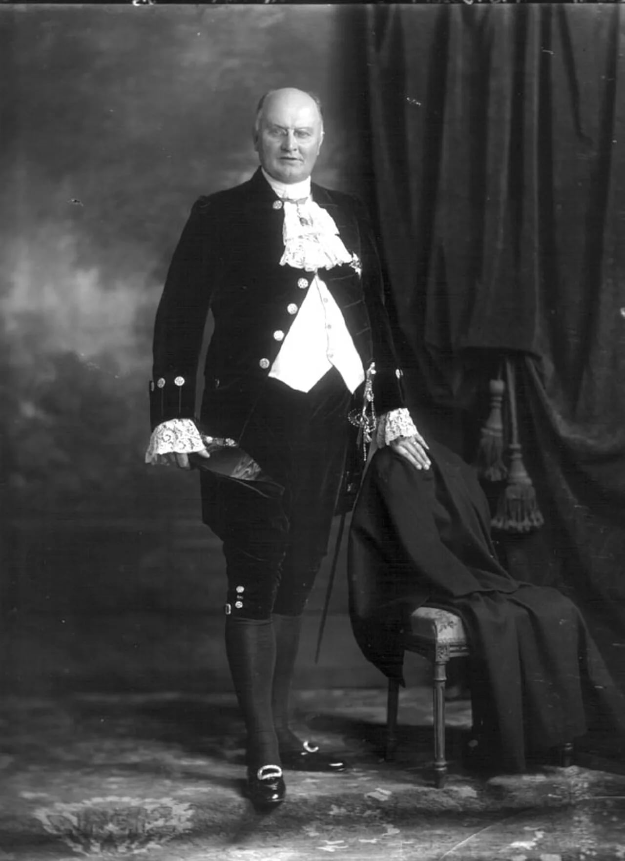 Portrait of Sir William Waterlow, 1st Baronet (1871–1931) – memorial page
