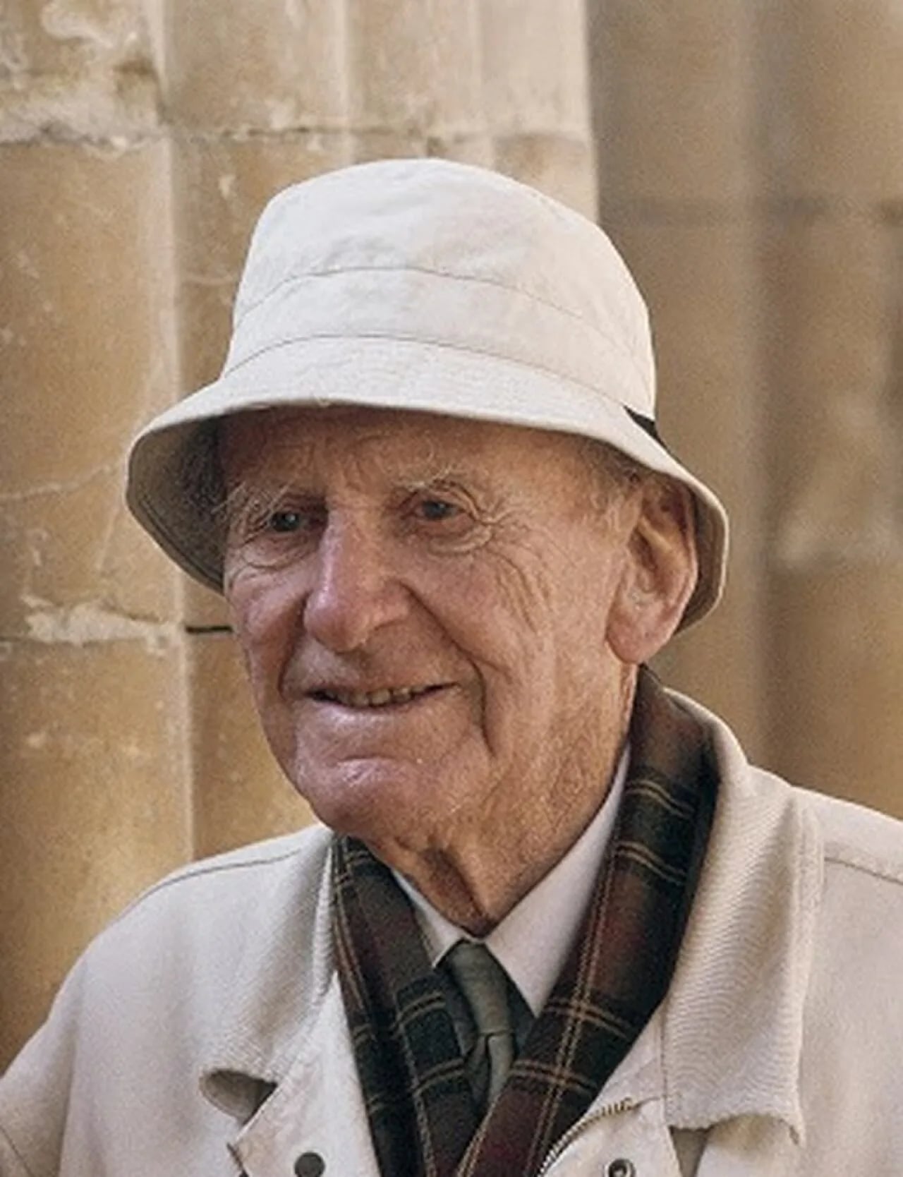 Portrait of Jean-Philippe Lauer (1902–2001) – memorial page