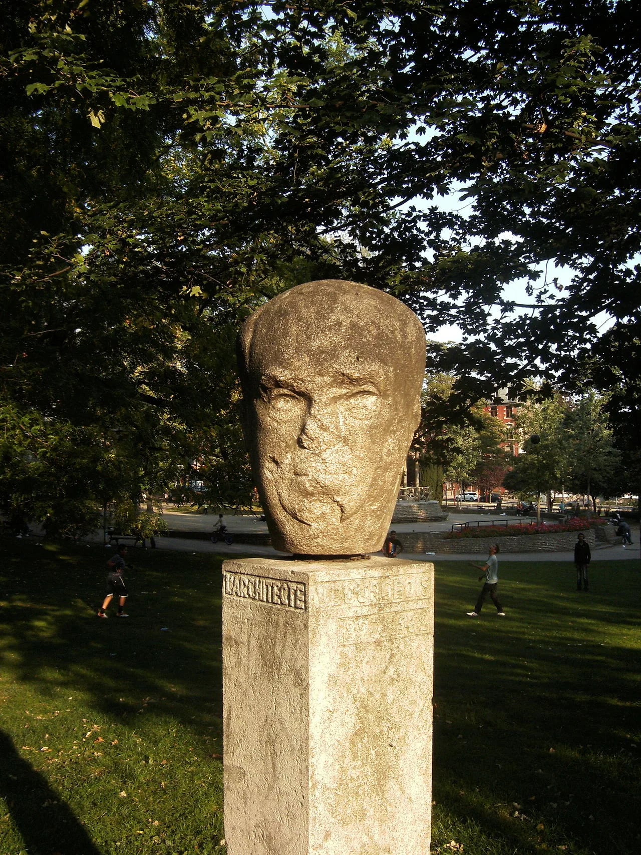 Portrait of Victor Bourgeois (1897–1962) – memorial page