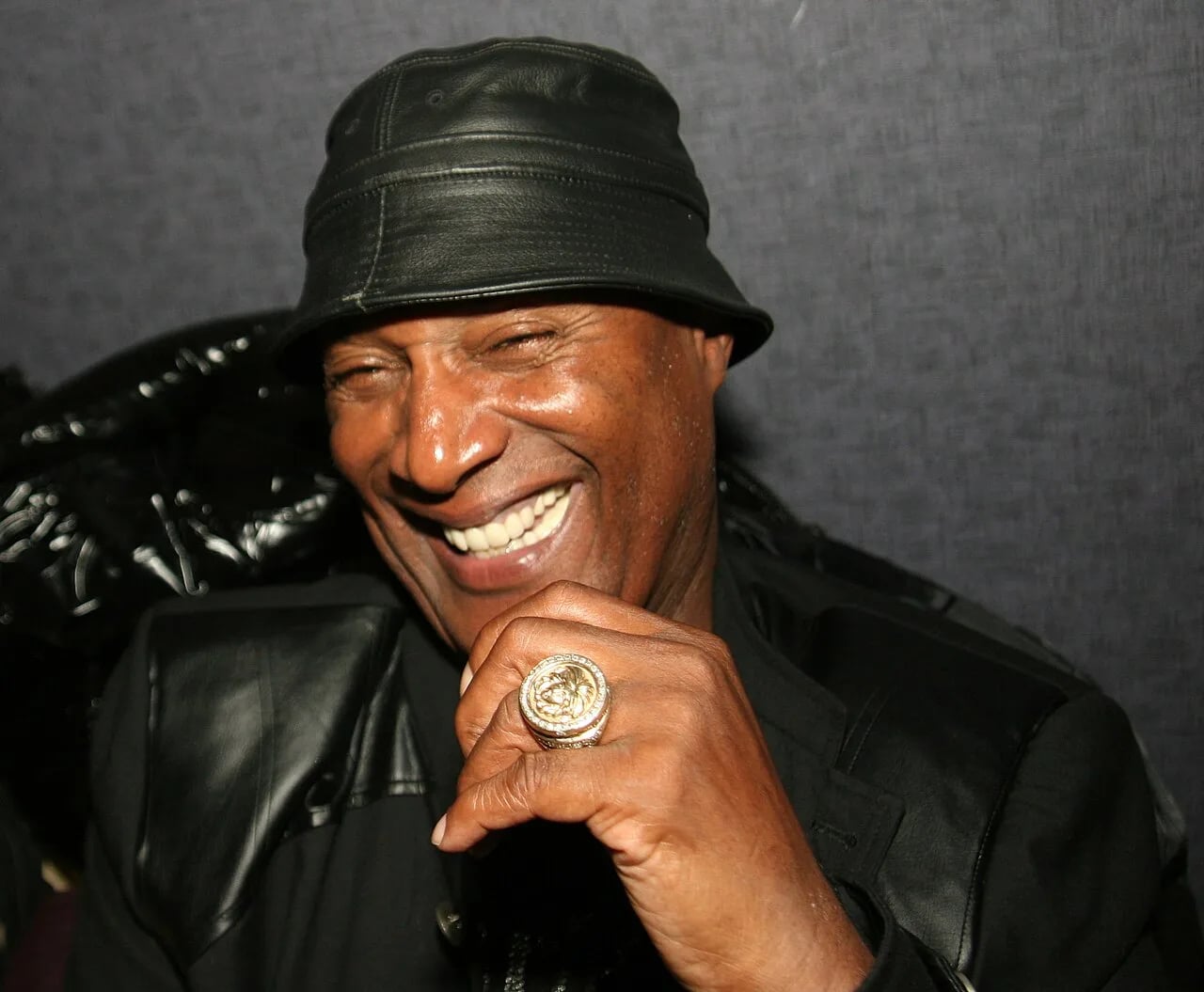 Portrait of Paul Mooney (1941–2021) – memorial page