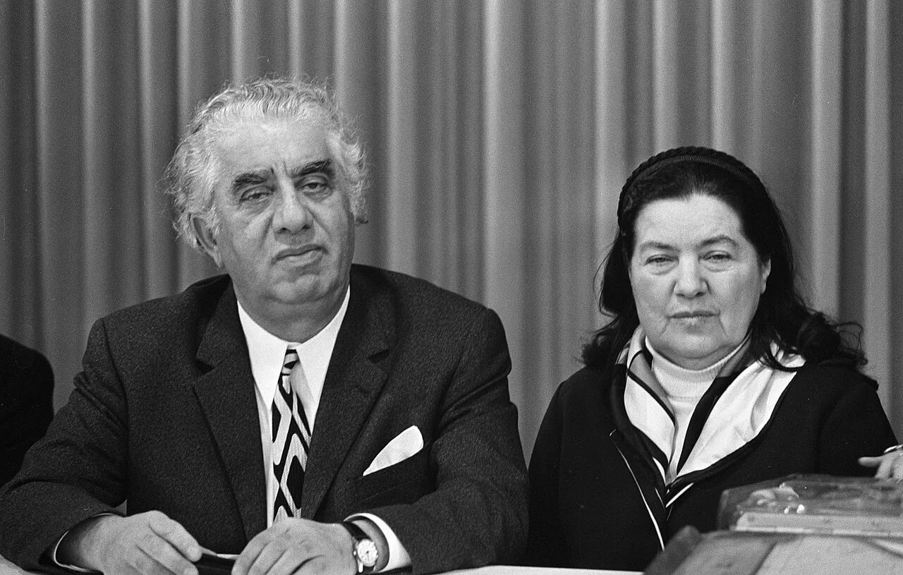 Porträt von Nina Wladimirowna Makarowa (1906–1976) – Gedenkseite