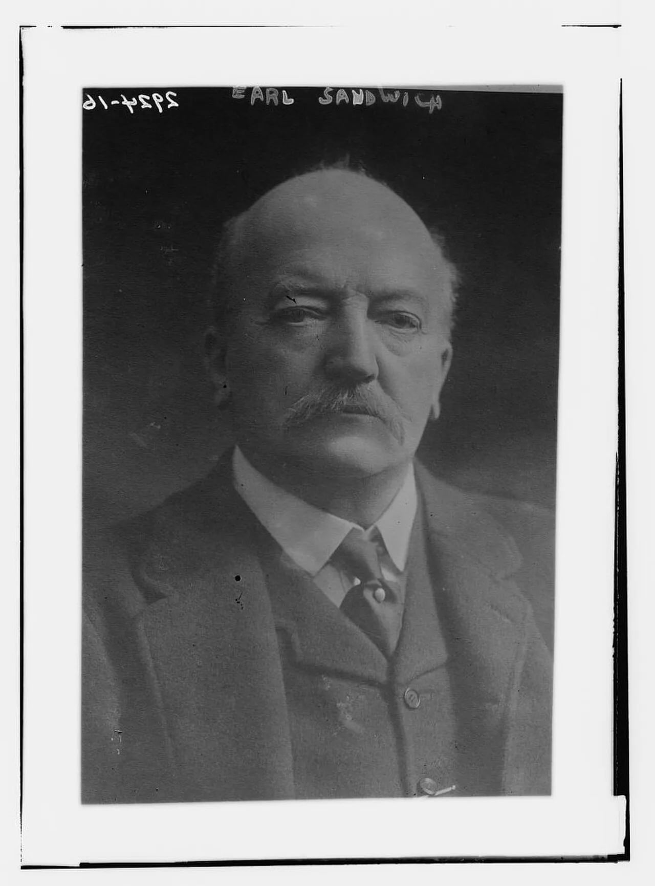 Portrait of Edward Montagu, 8th Earl of Sandwich (1839–1916) – memorial page
