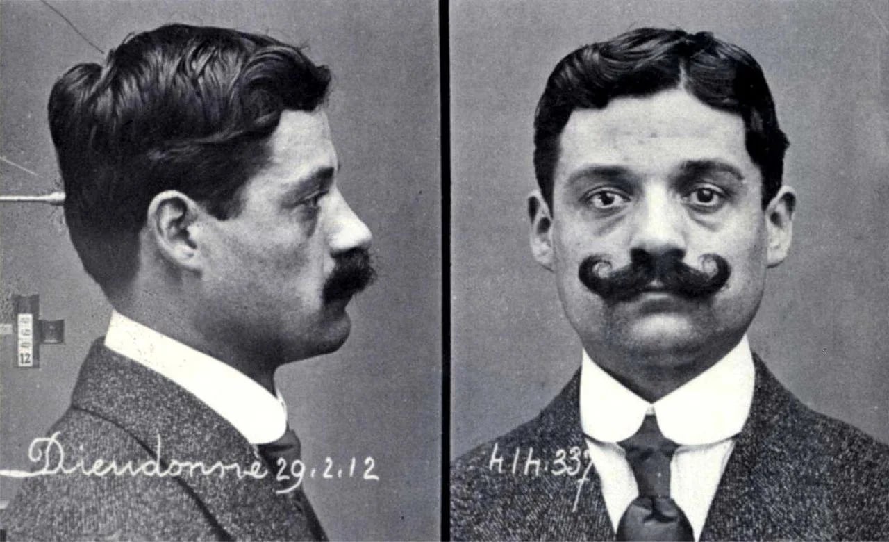 Porträt von Eugène Dieudonné (1884–1944) – Gedenkseite