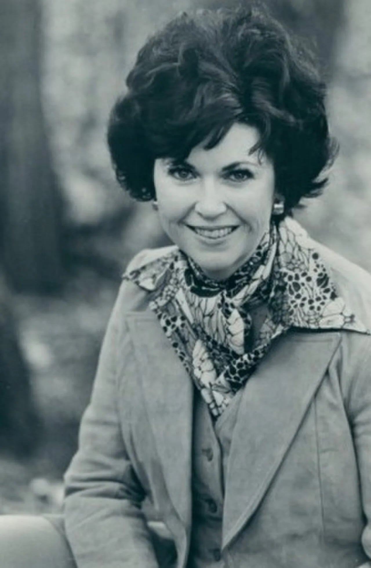 Portrait of Kathleen E. Woodiwiss (1939–2007) – memorial page
