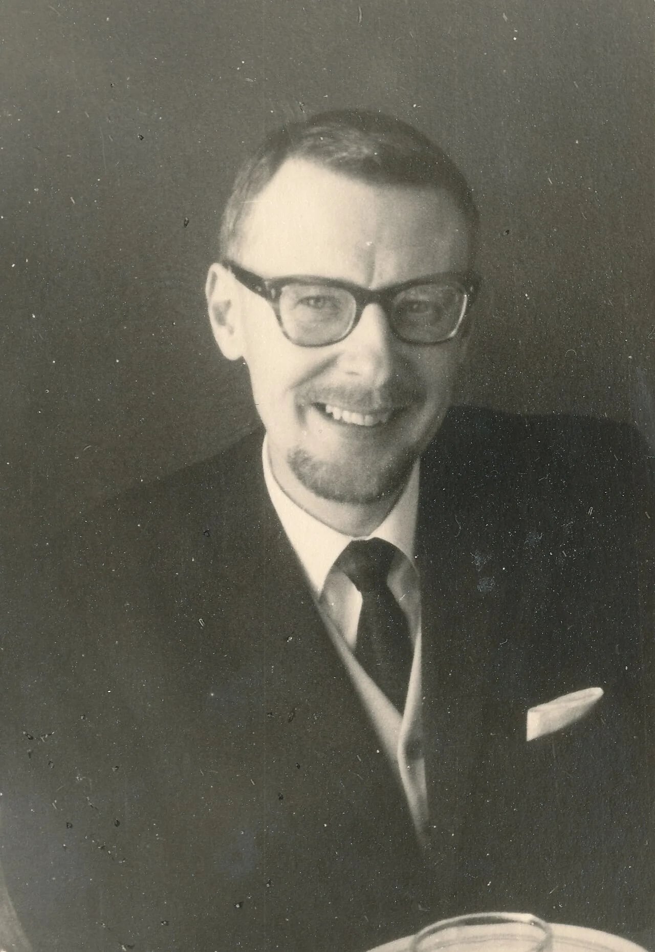 Porträt von Sven Lidman (1921–2011) – Gedenkseite