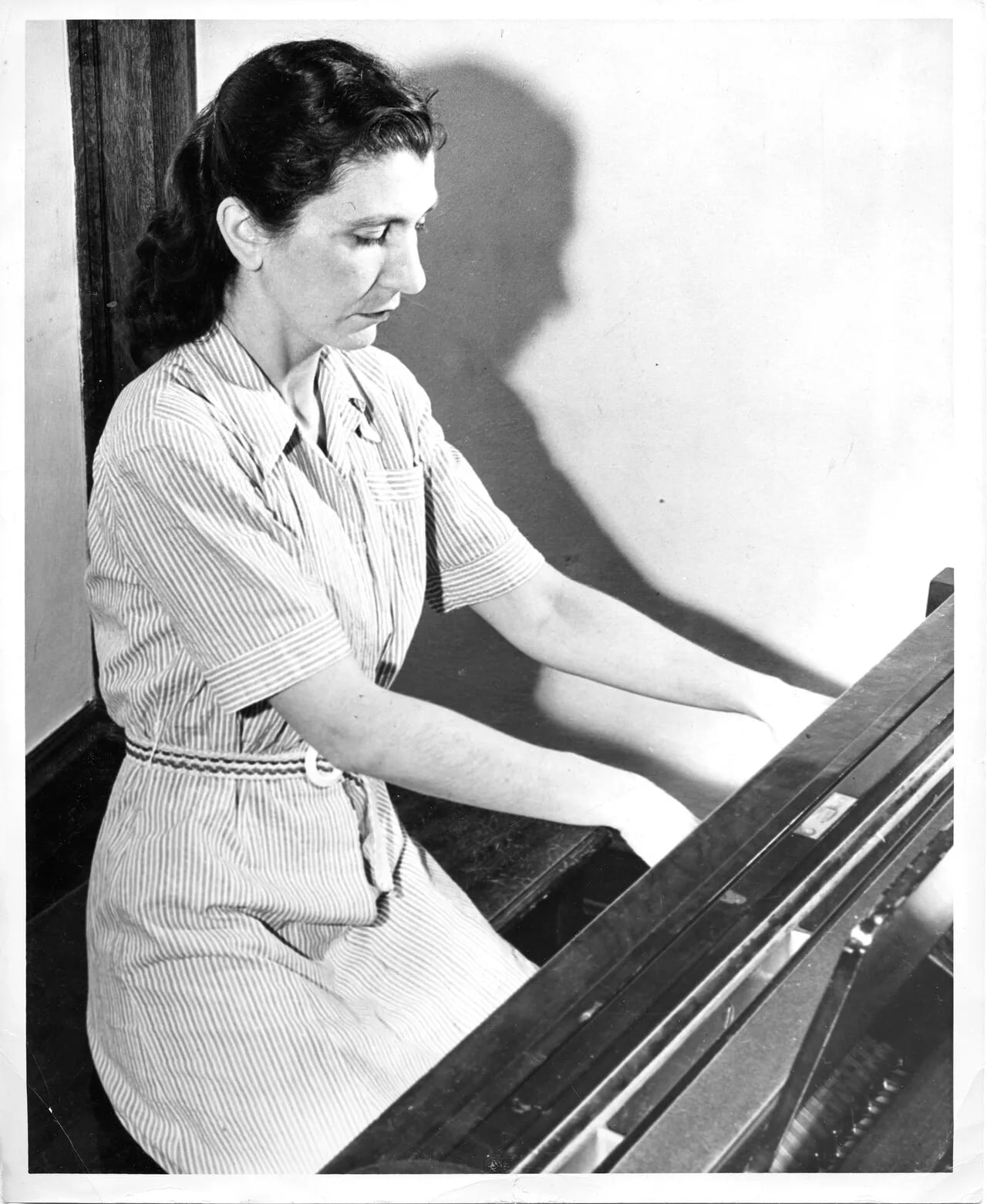 Porträt von Violet Archer (1913–2000) – Gedenkseite