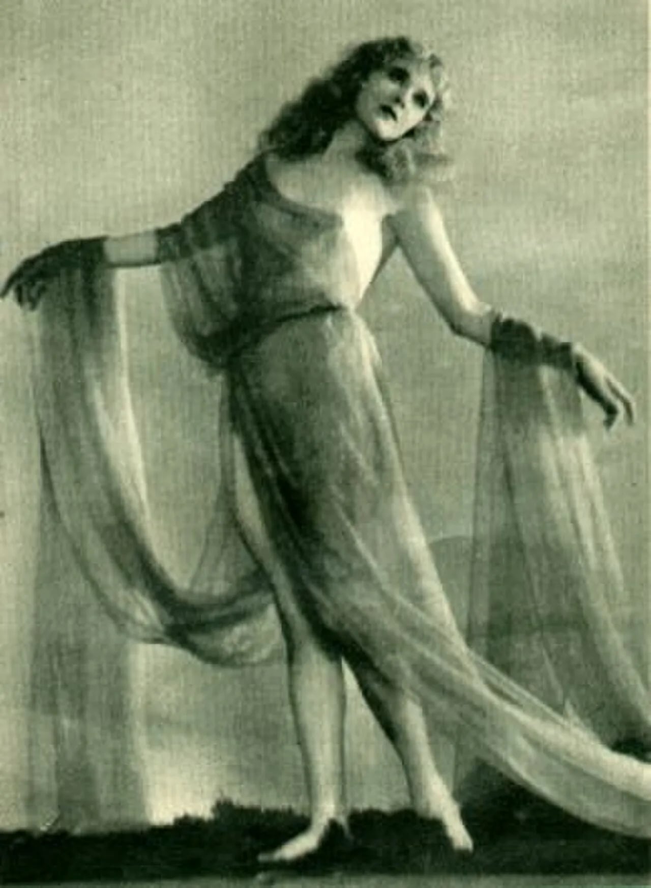 Portrait of Margaret Livingston (1895–1984) – memorial page