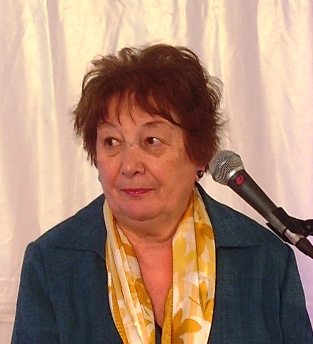 Portrait of Ann Granger (1939–2025) – memorial page