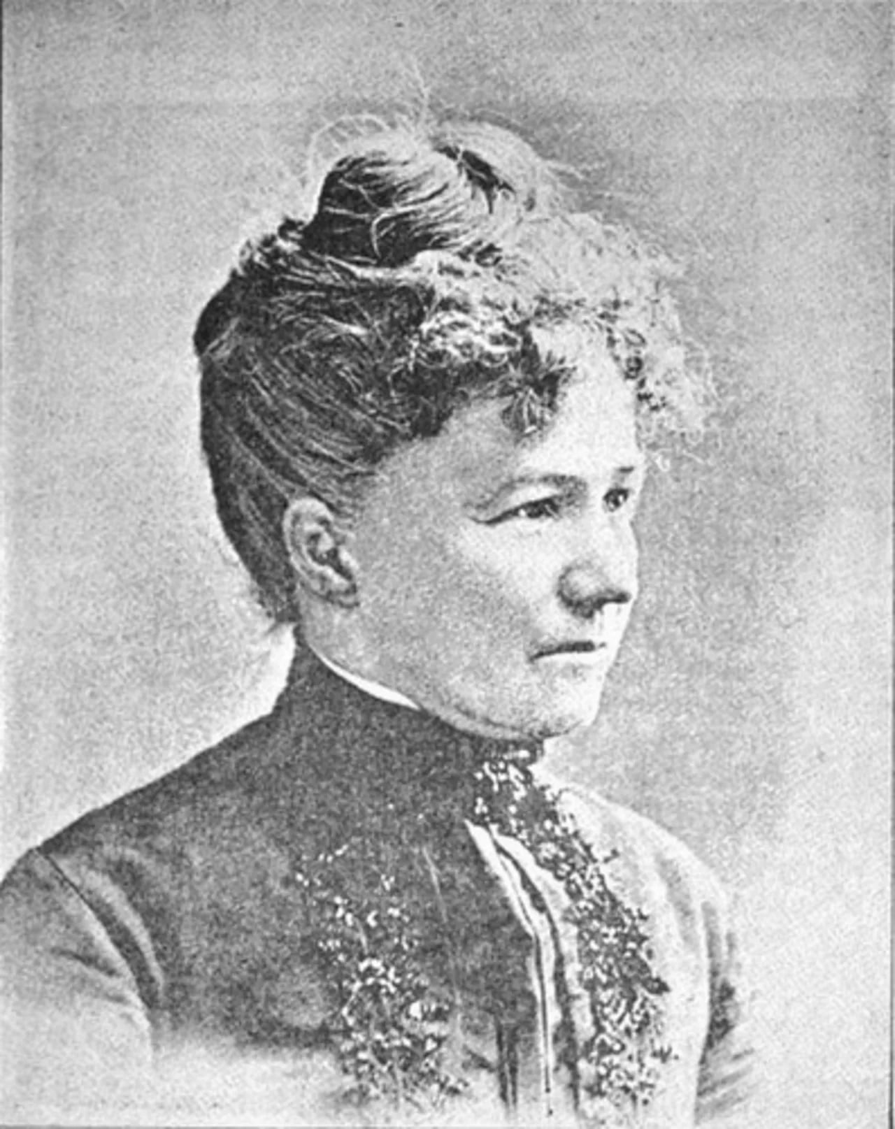 Portrait of Mary R. Platt Hatch (1848–1935) – memorial page