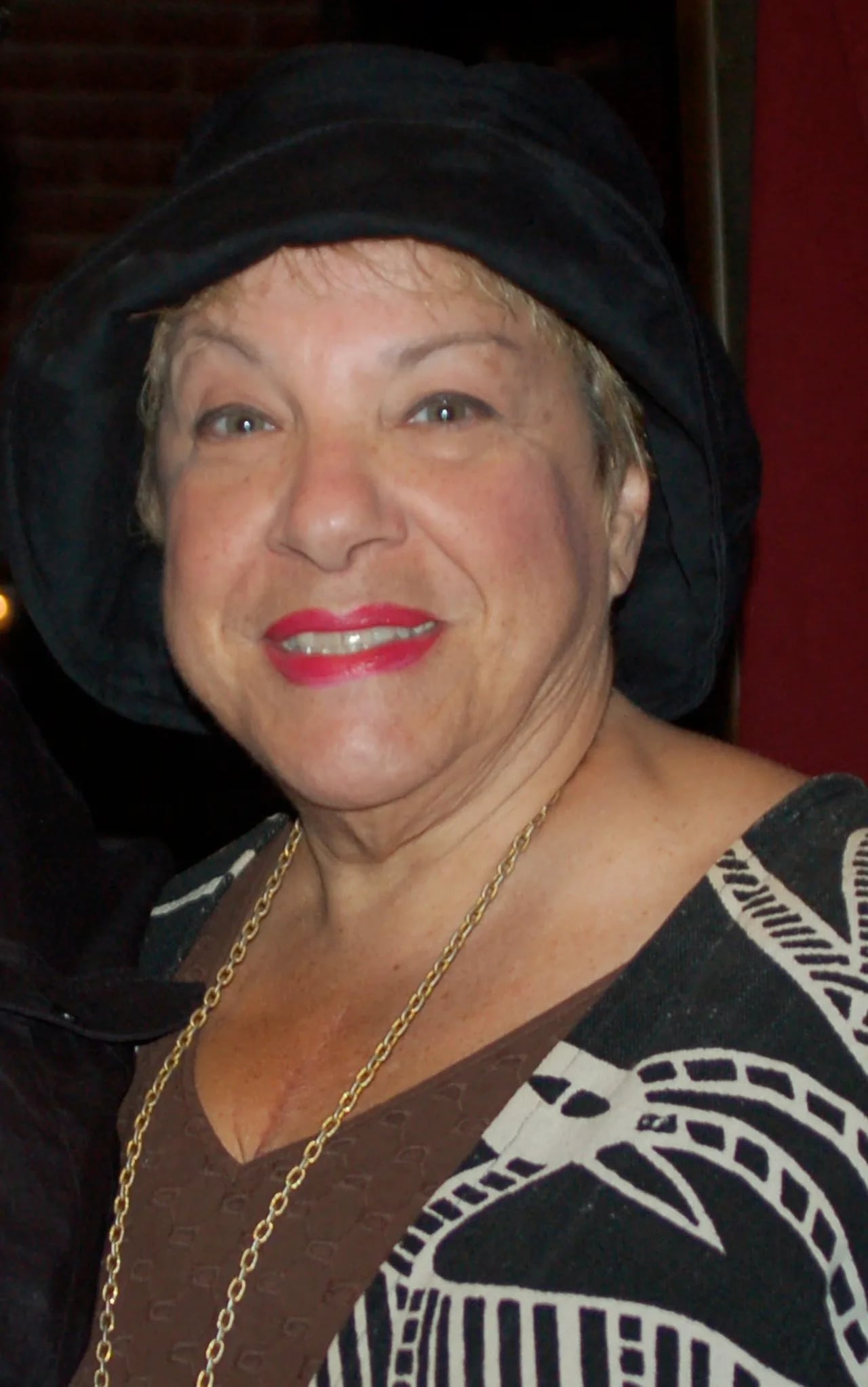 Porträt von Camille Saviola (1950–2021) – Gedenkseite