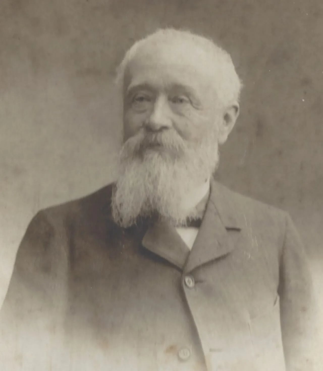 Porträt von Gustave Chauvet (1840–1933) – Gedenkseite