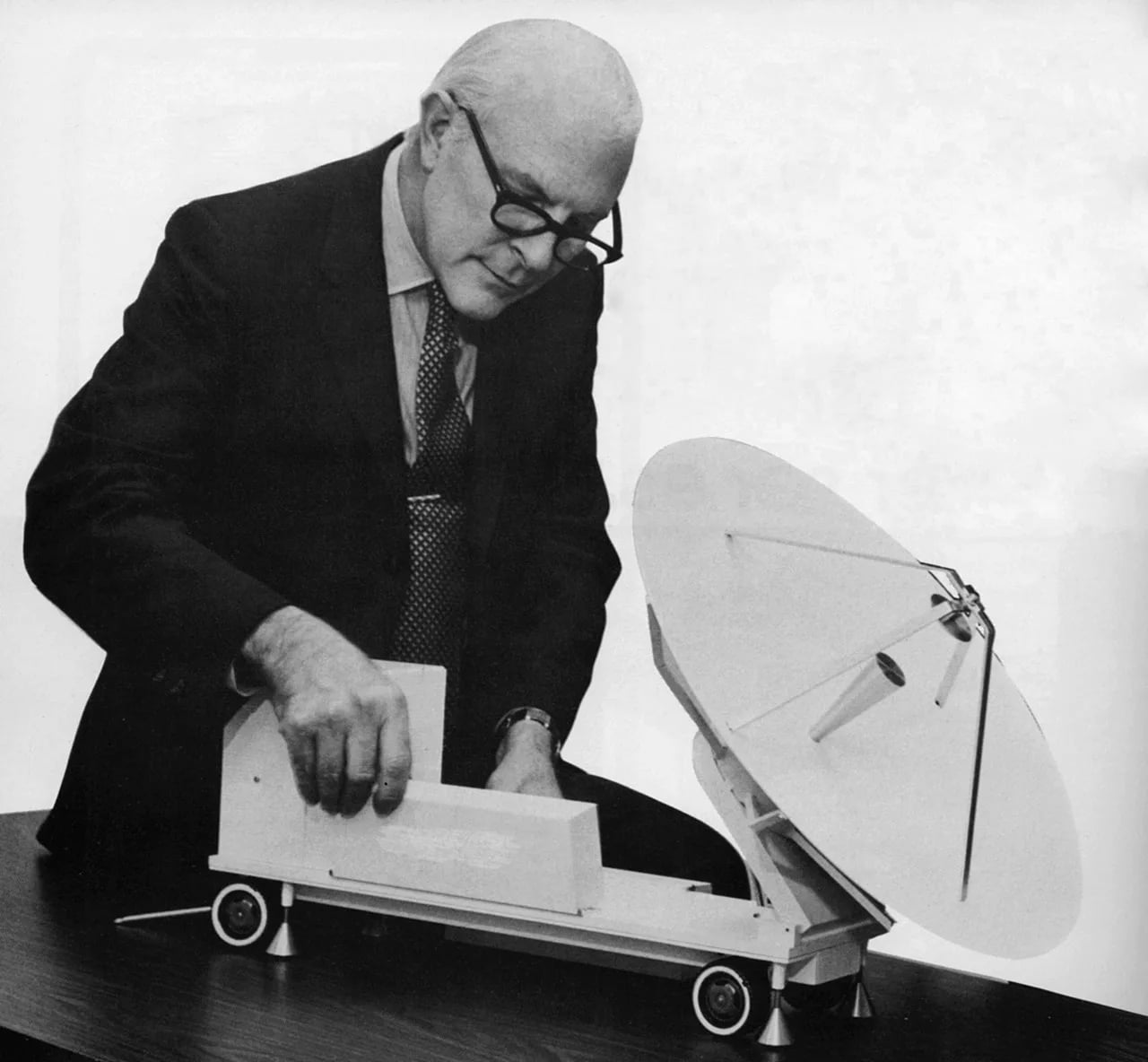 Porträt von Hubert Schlafly (1919–2011) – Gedenkseite