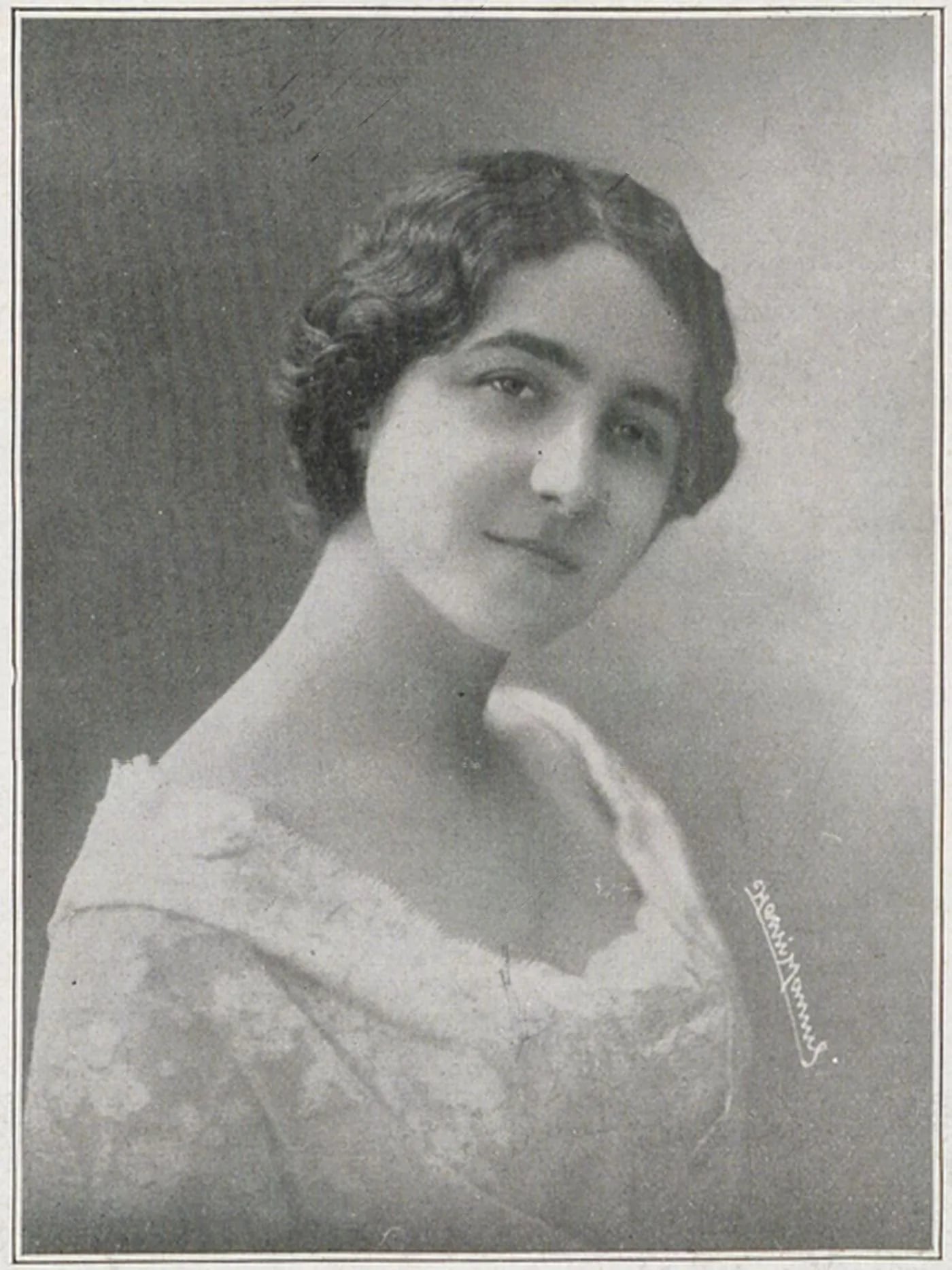 Porträt von Carmen Vildez (1884–1977) – Gedenkseite