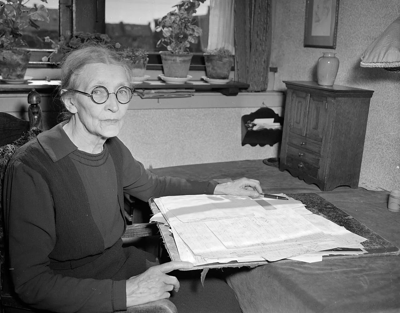 Porträt von Nine van der Schaaf (1882–1973) – Gedenkseite