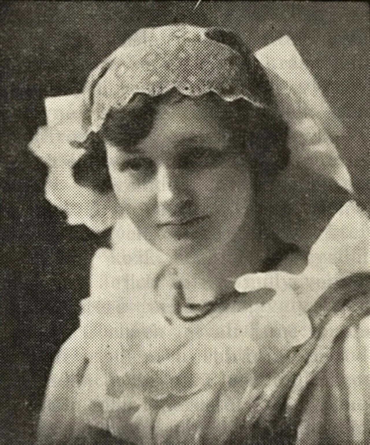 Portrait of Vlasta Vraz (1900–1989) – memorial page