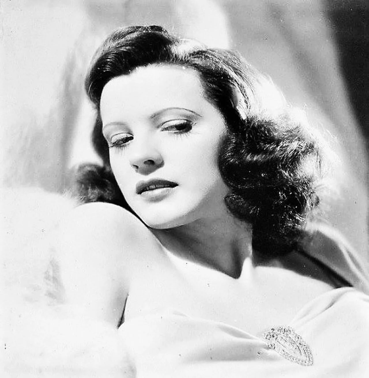 Portrait of Eileen O'Hearn (1913–1992) – memorial page