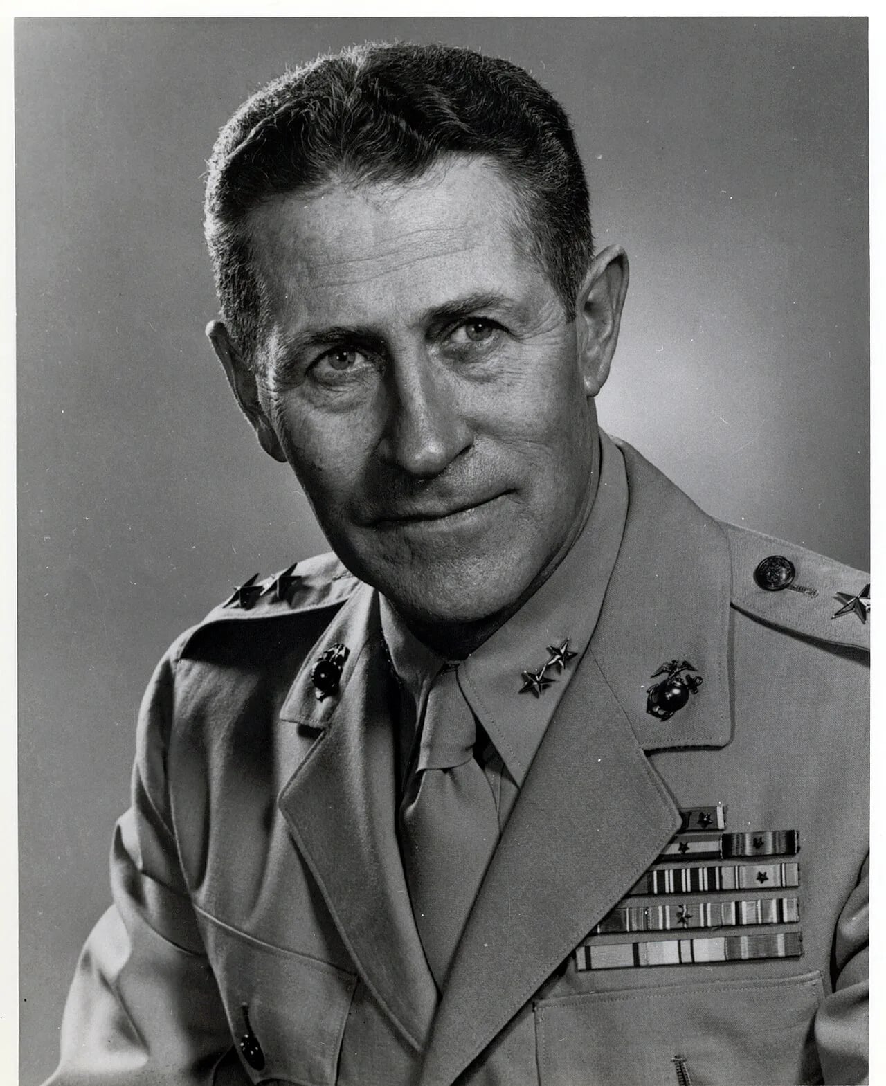 Portrait of John C. McQueen (1899–1985) – memorial page