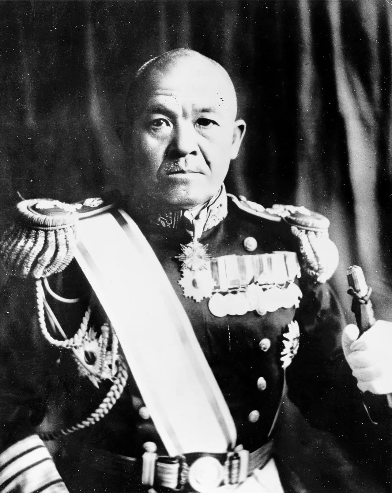 Porträt von Nagumo Chūichi (1887–1944) – Gedenkseite