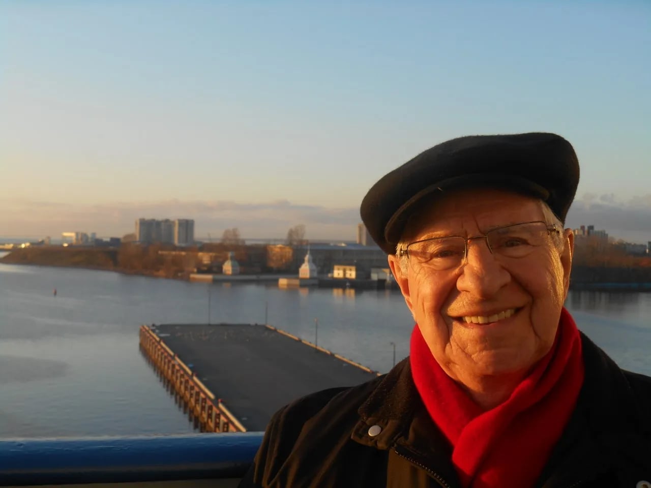 Porträt von Charles E. Caouette (1933–2023) – Gedenkseite