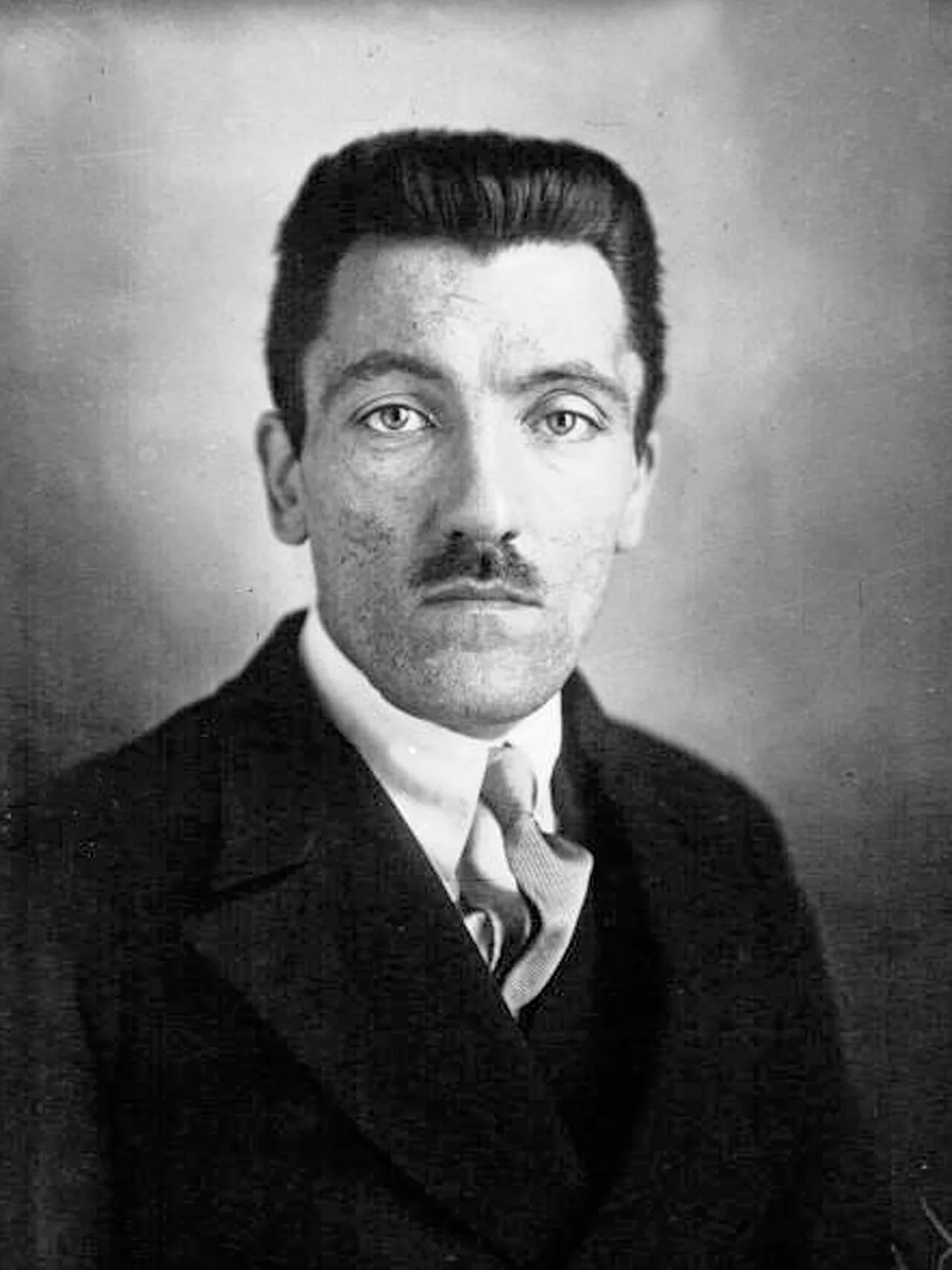 Portrait of Charles Spinasse (1893–1979) – memorial page
