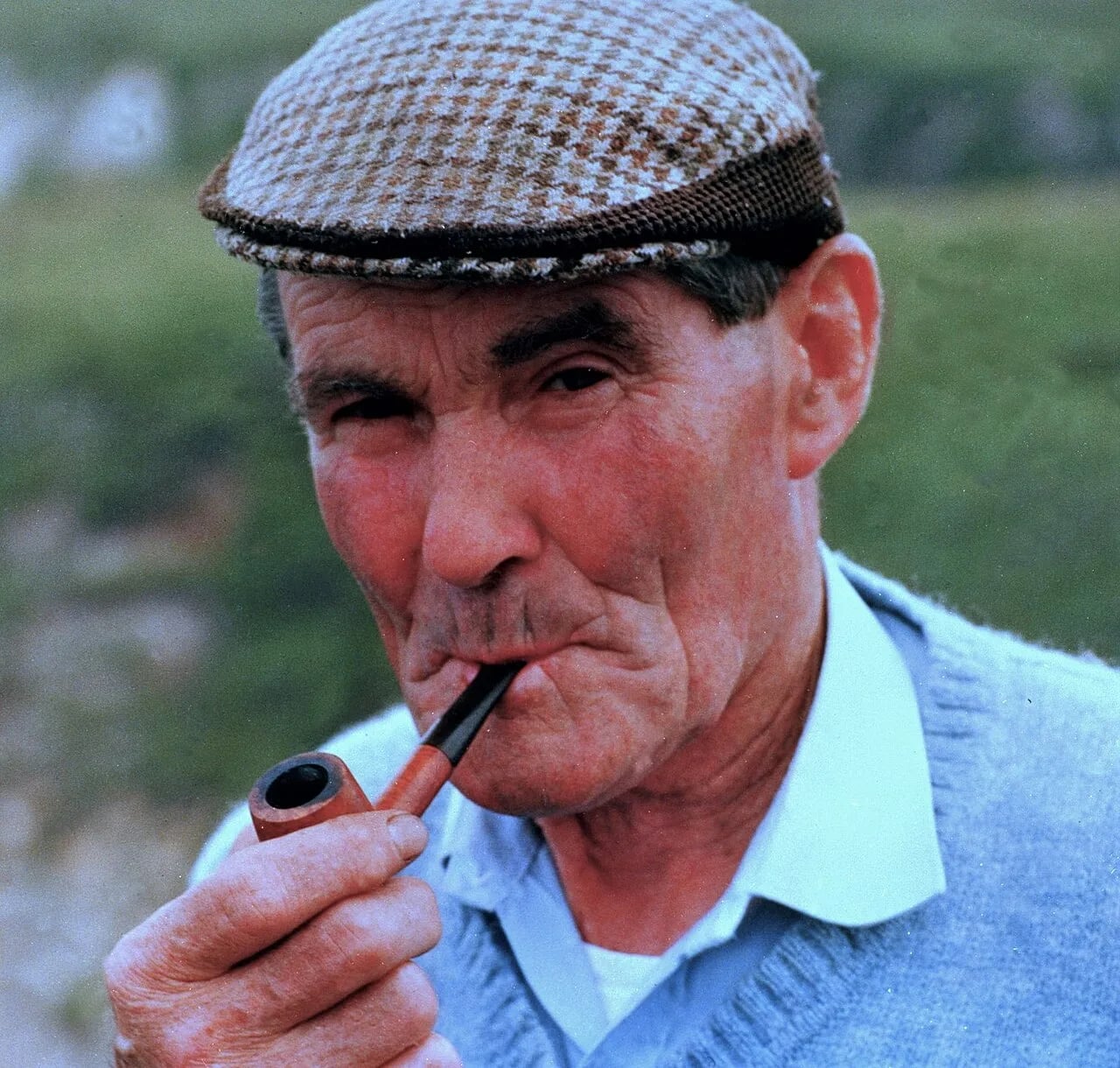 Portrait of Seán Ó hEinirí (1915–1998) – memorial page