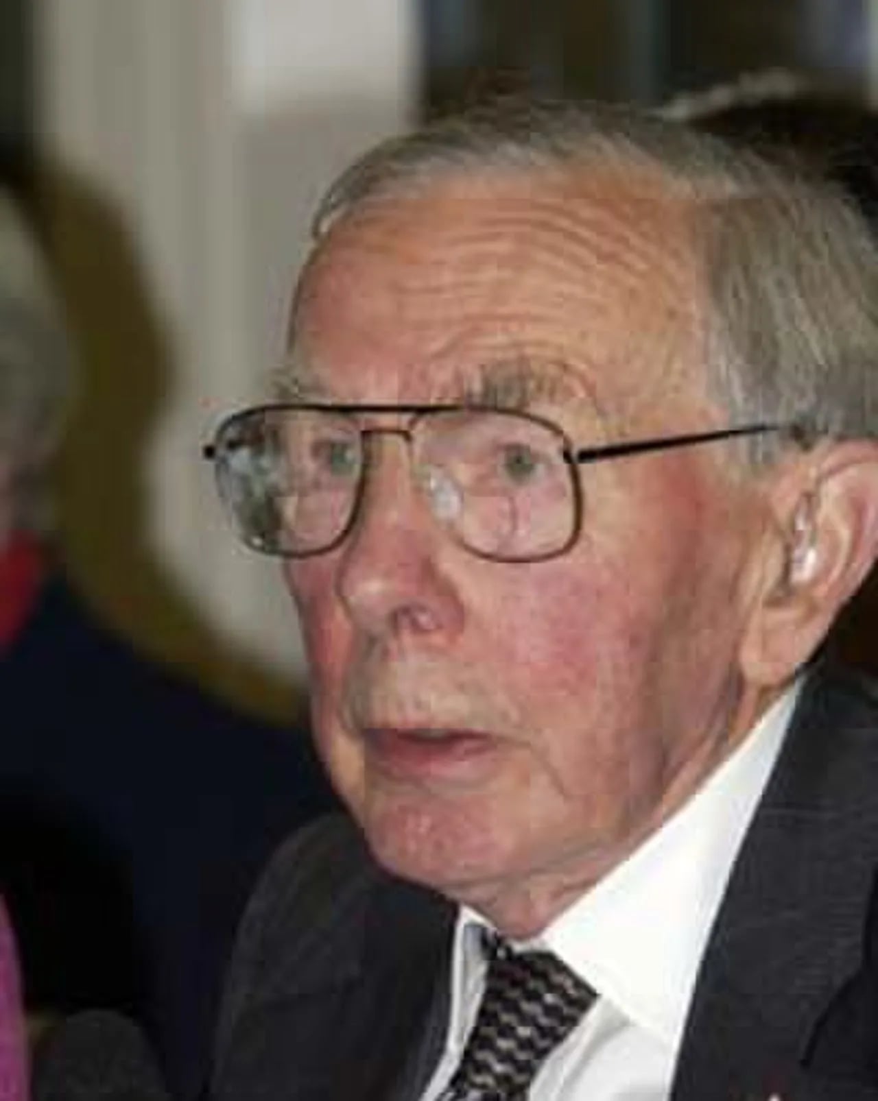 Porträt von Archie Norman (1912–2016) – Gedenkseite