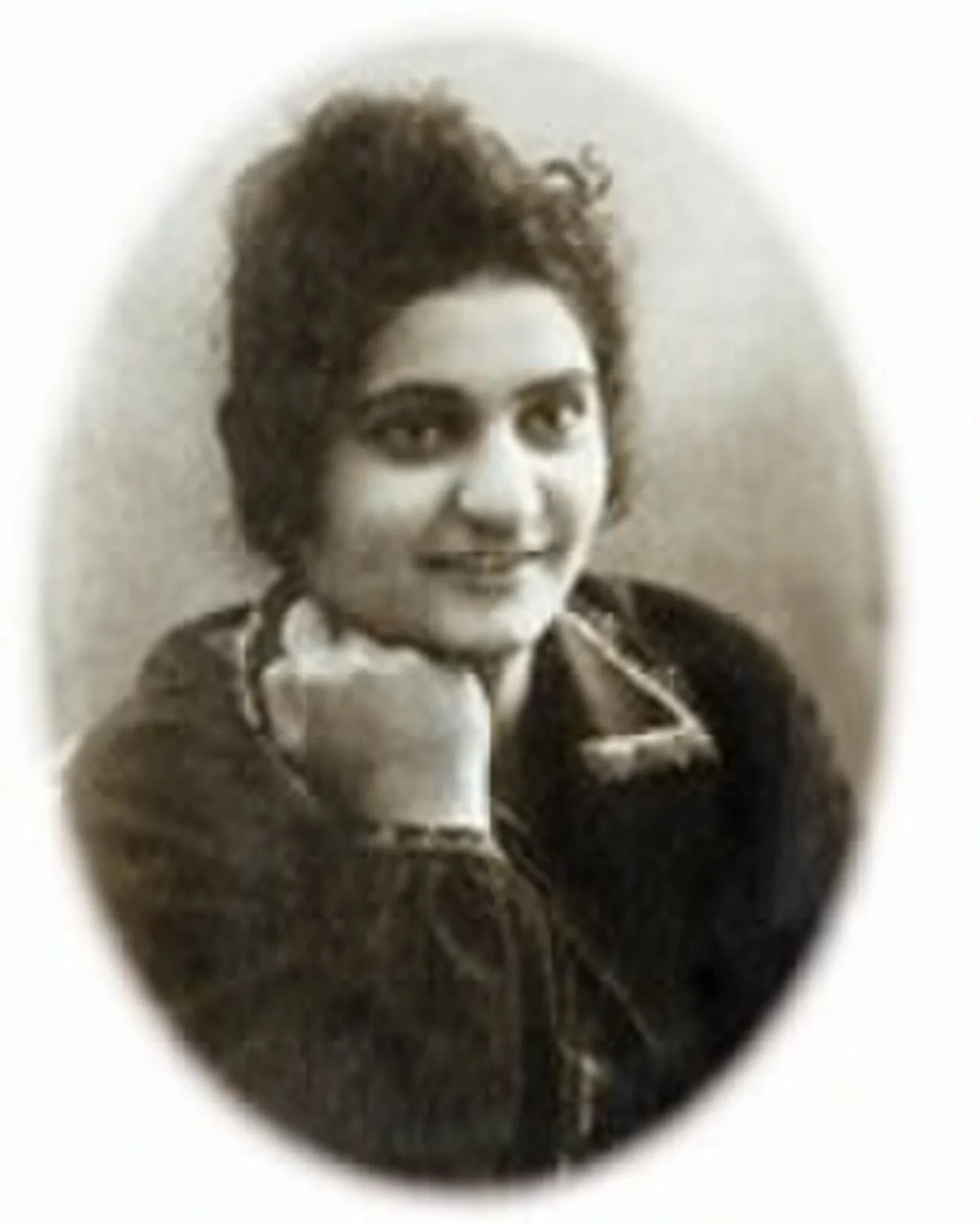Portrait of Tamar Tumanyan (1907–1989) – memorial page