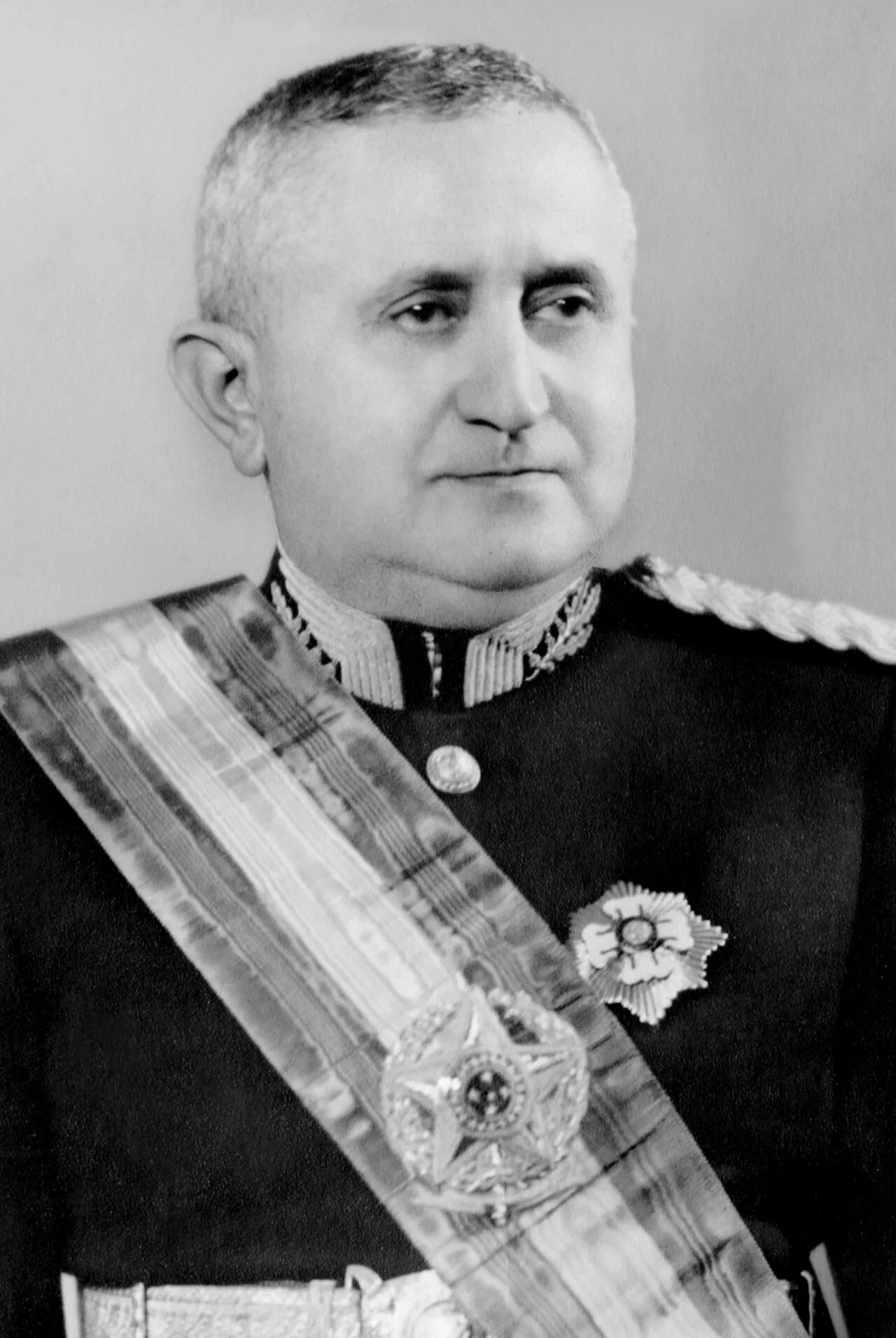 Porträt von Eurico Gaspar Dutra (1883–1974) – Gedenkseite