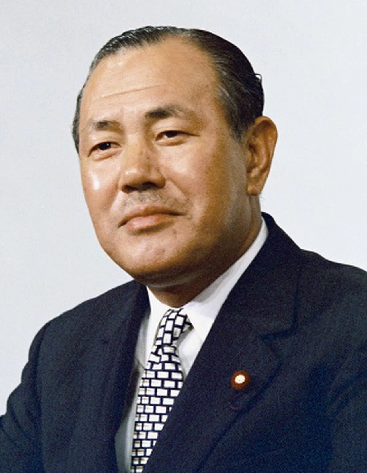 Portrait of Tanaka Kakuei (1918–1993) – memorial page