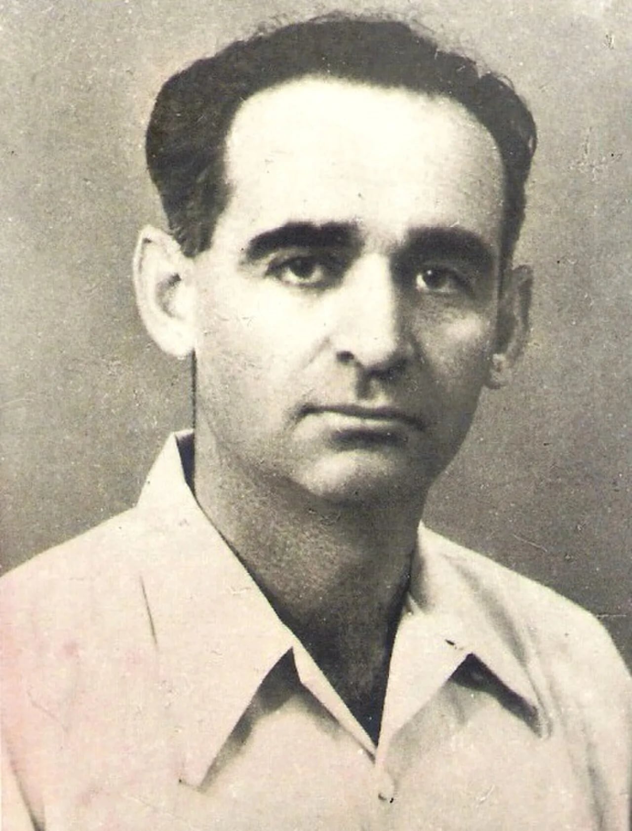 Portrait of Nissim Nissimow (1909–1951) – memorial page