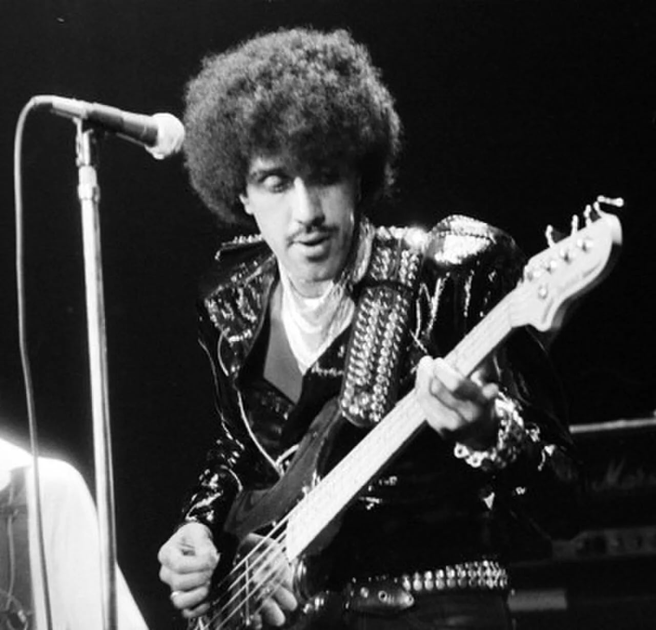 Porträt von Phil Lynott (1949–1986) – Gedenkseite