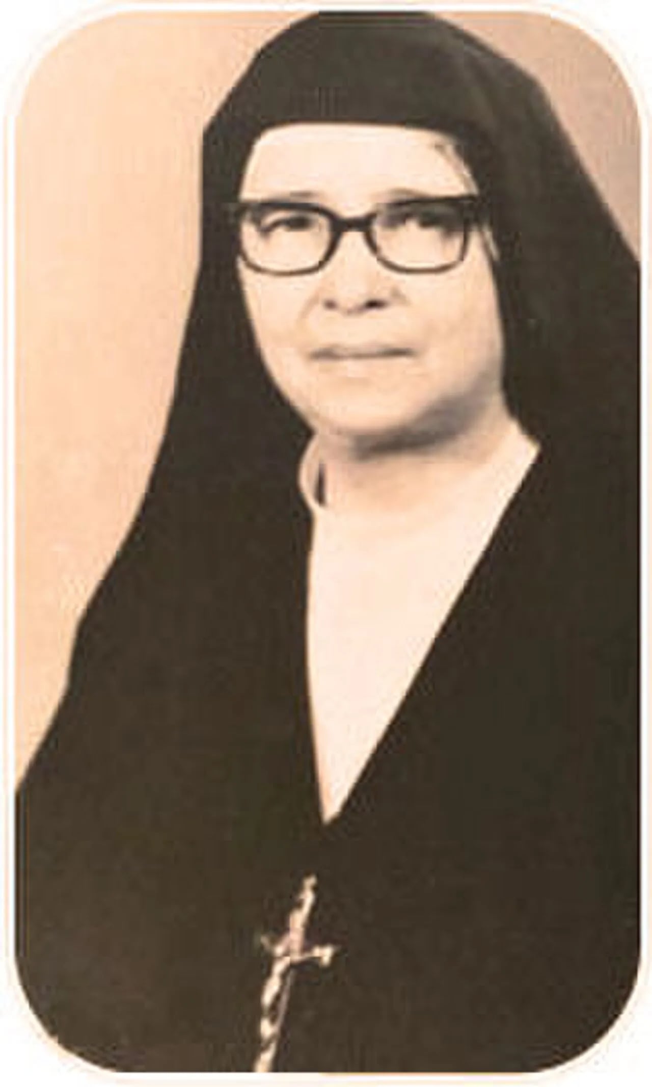 Portrait of Maria Romero Meneses (1902–1977) – memorial page