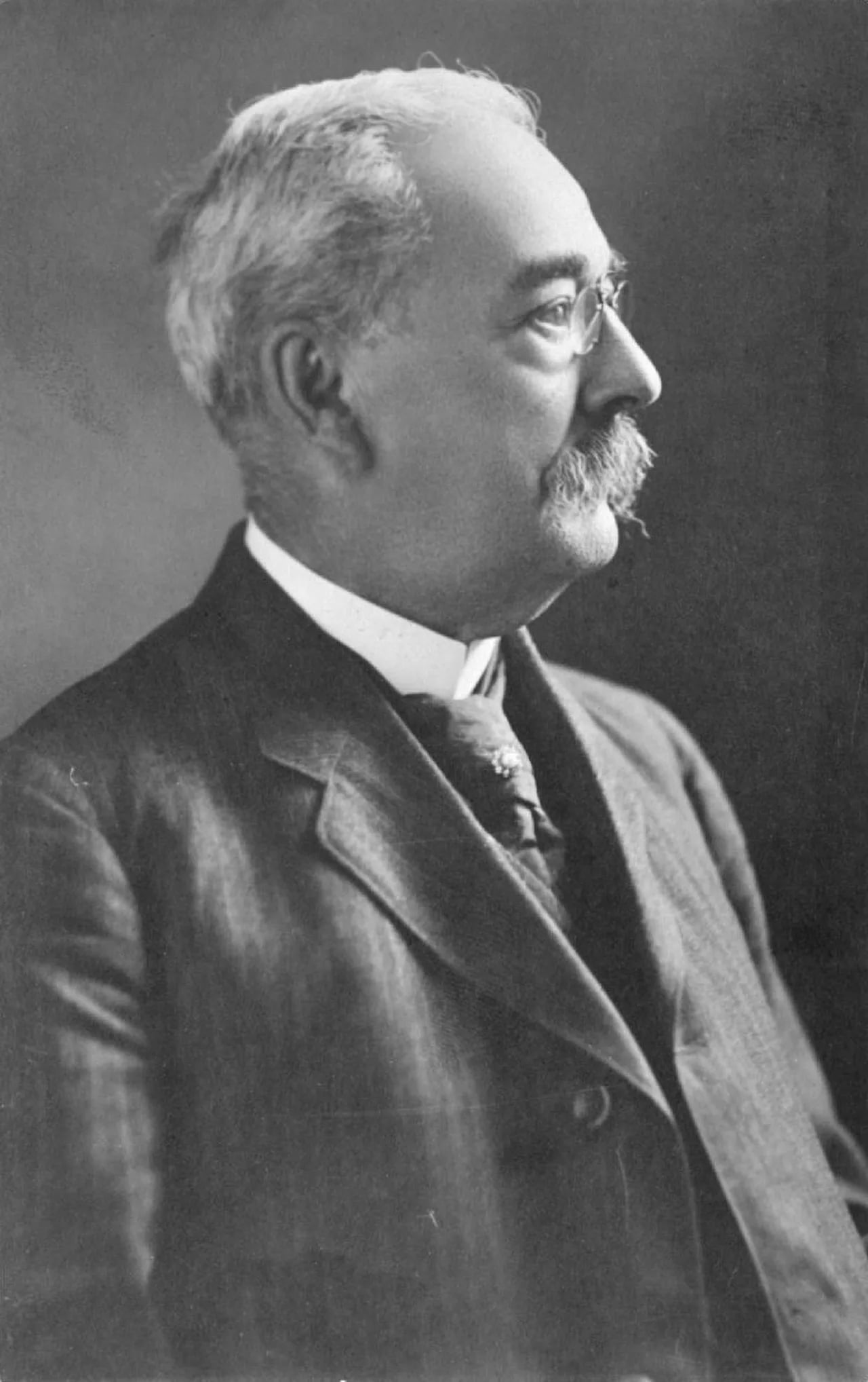 Porträt von Cyrille Duquet (1841–1922) – Gedenkseite