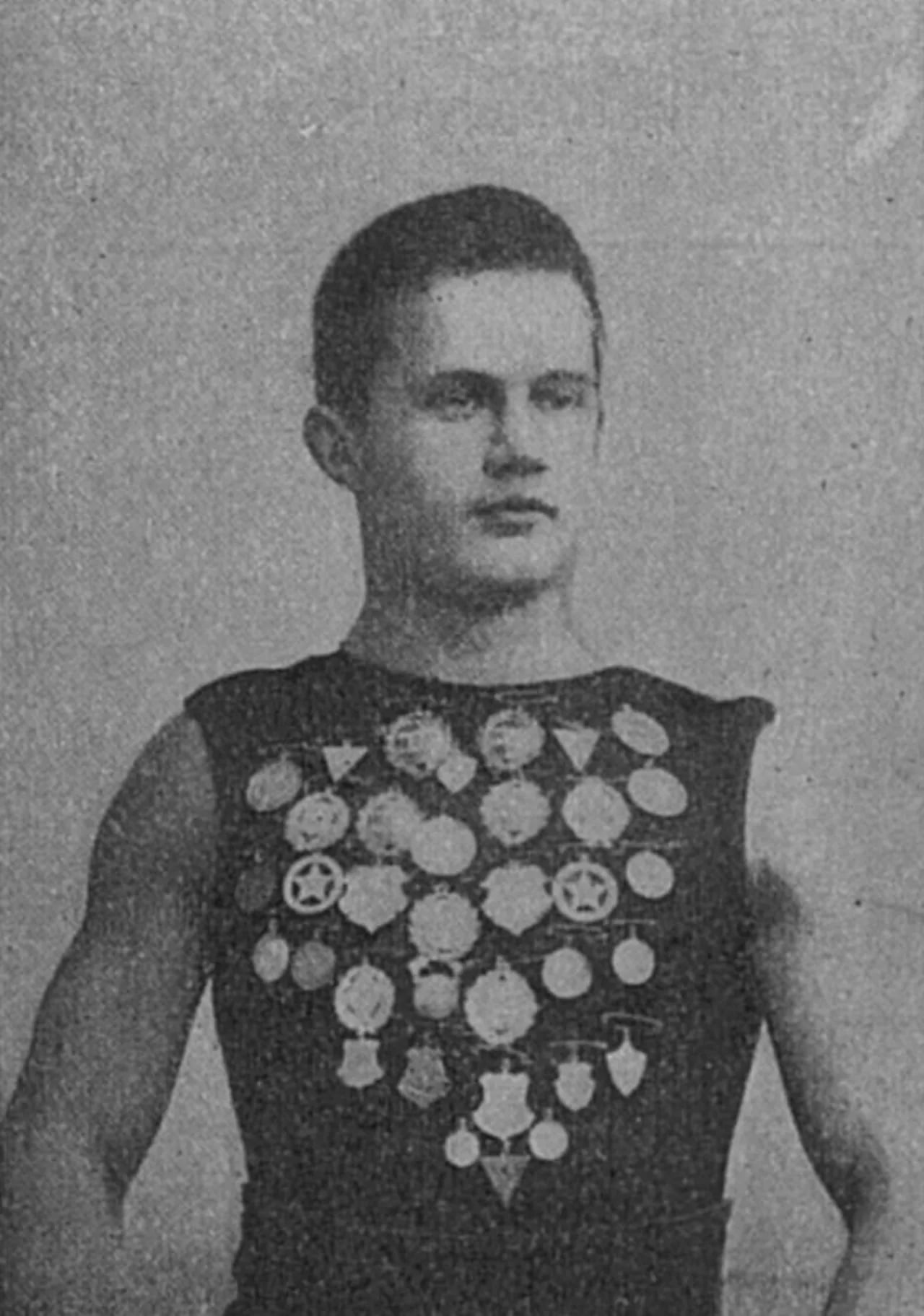 Porträt von Aarne Salovaara (1887–1945) – Gedenkseite