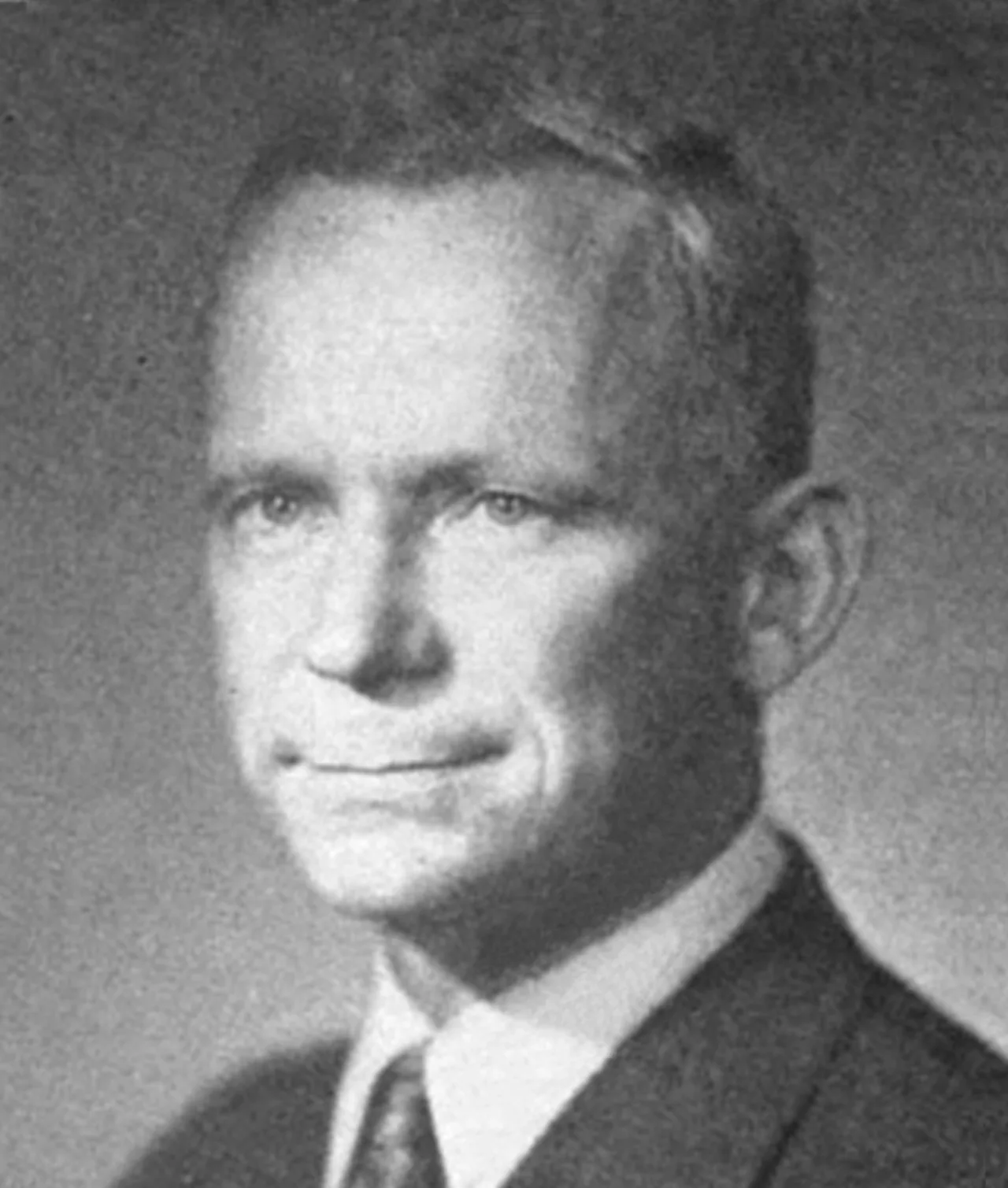 Portrait of Perkins Bass (1912–2011) – memorial page